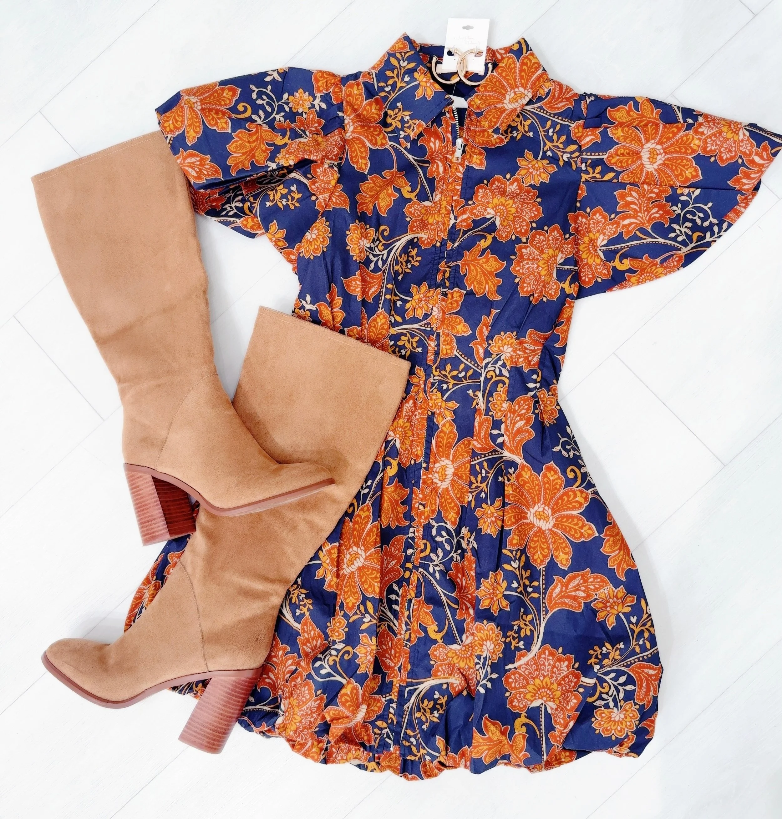 Your favorite dress is back in a fall print ✨🧡 www.ijusthavetohaveit.com