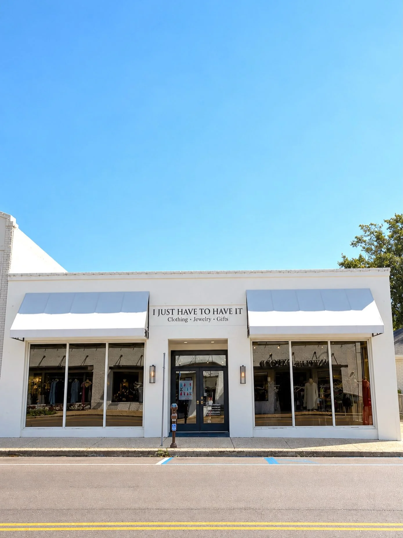 Our sign is up in OXFORD 🩵❤️✨ 405 S Lamar Blvd - Come see us this week 11-6 ❤️🩵✨ www.ijusthavetohaveit.com