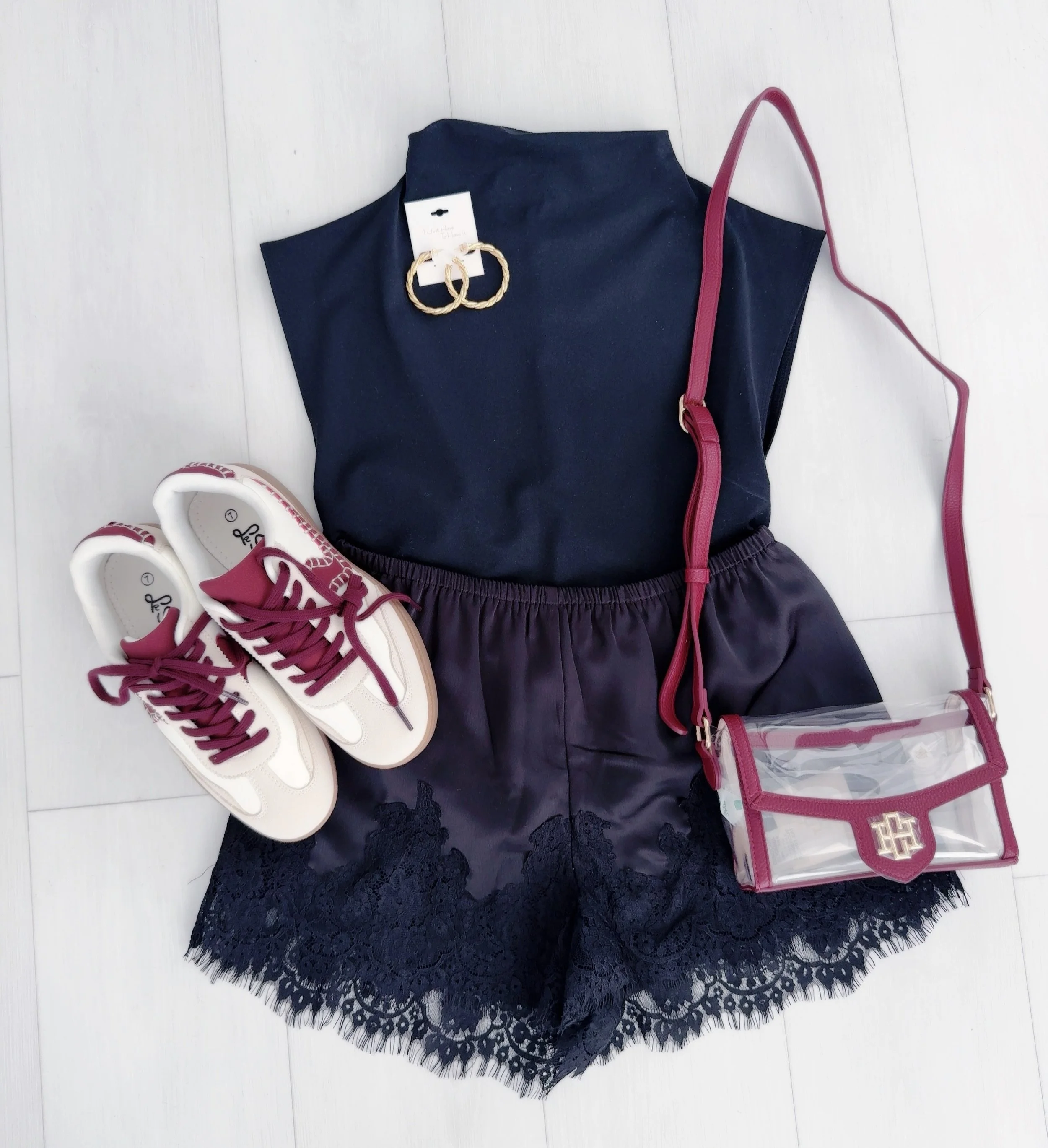 let&rsquo;s BLACK OUT 📍Davis Wade Stadium🏈🏟️🖤🖤🖤 come shop 11-5 in Meridian &amp; 11-6 in Starkville! #mississippistate #gamedayoutfit