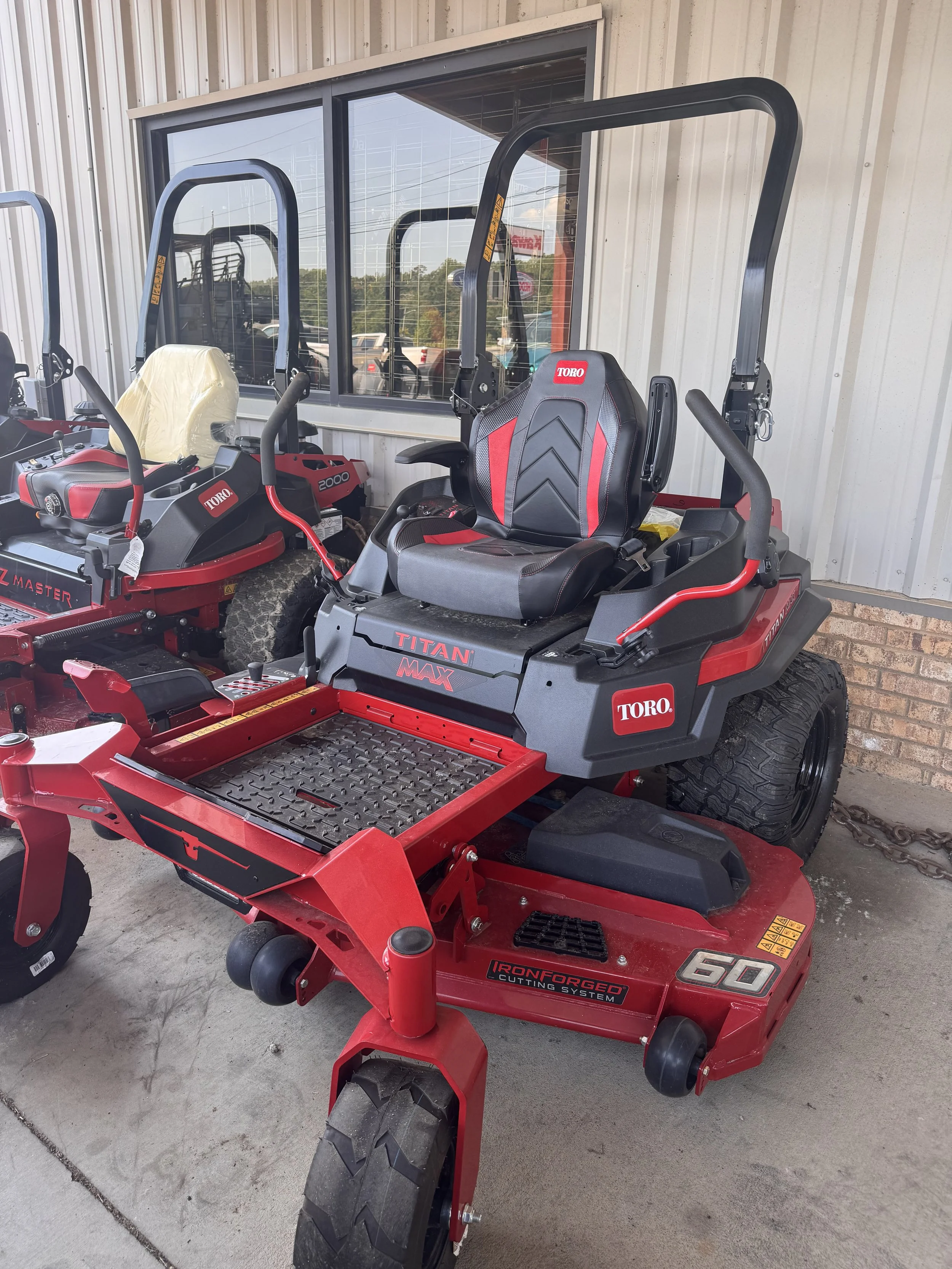 Toro Titan Max