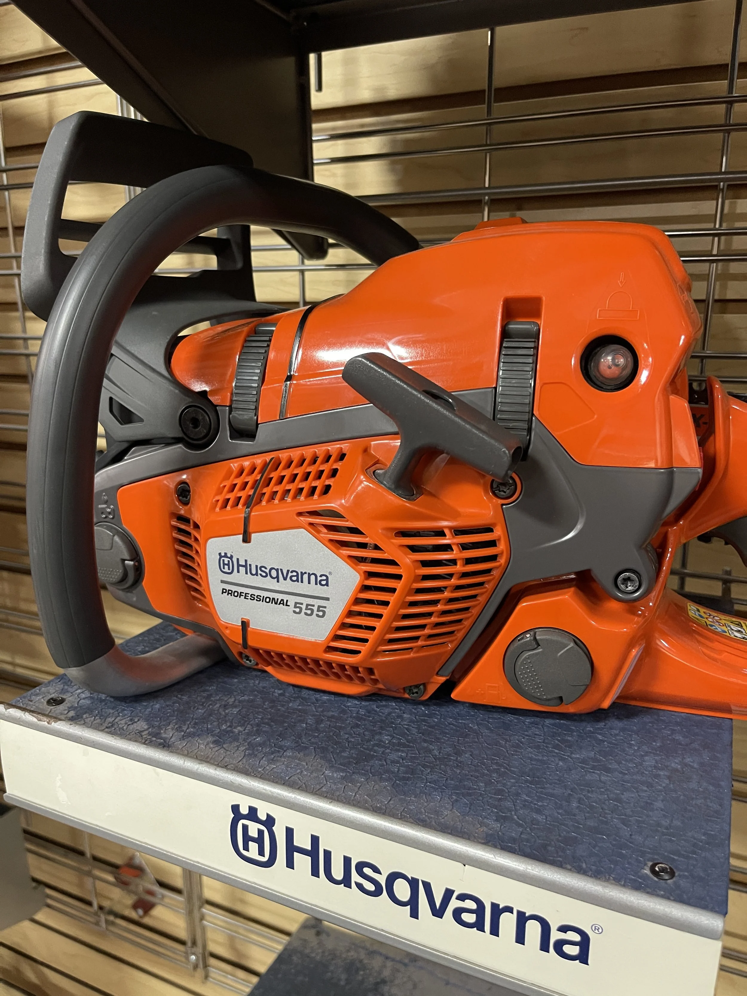 Husqvarna Professional 555 Chainsaw