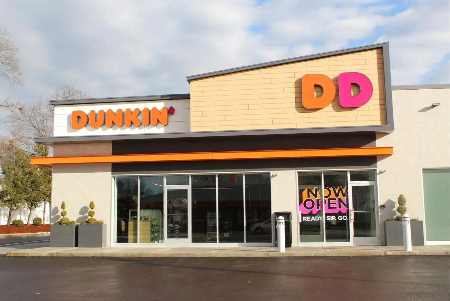 Dunkin’ / DEKK Group