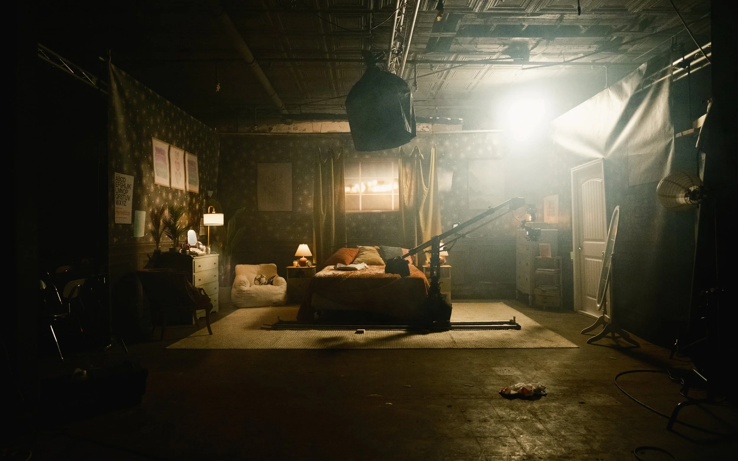 walls bts-13.jpg