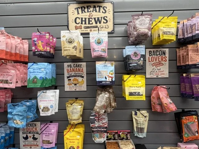 TREATS & CHEWS - GOOD DOGS. GREAT TREATS