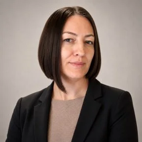 Portrait of Elmedina Krilasevic, co-founder of Perennial