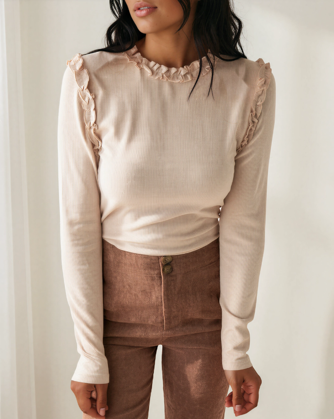 ruffle top close up.png