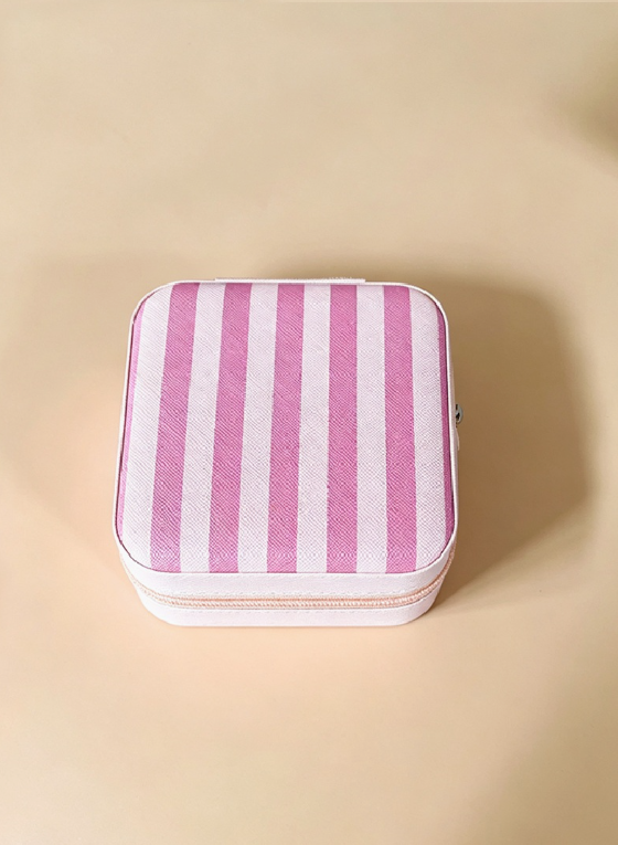 fuchsia organizer.png