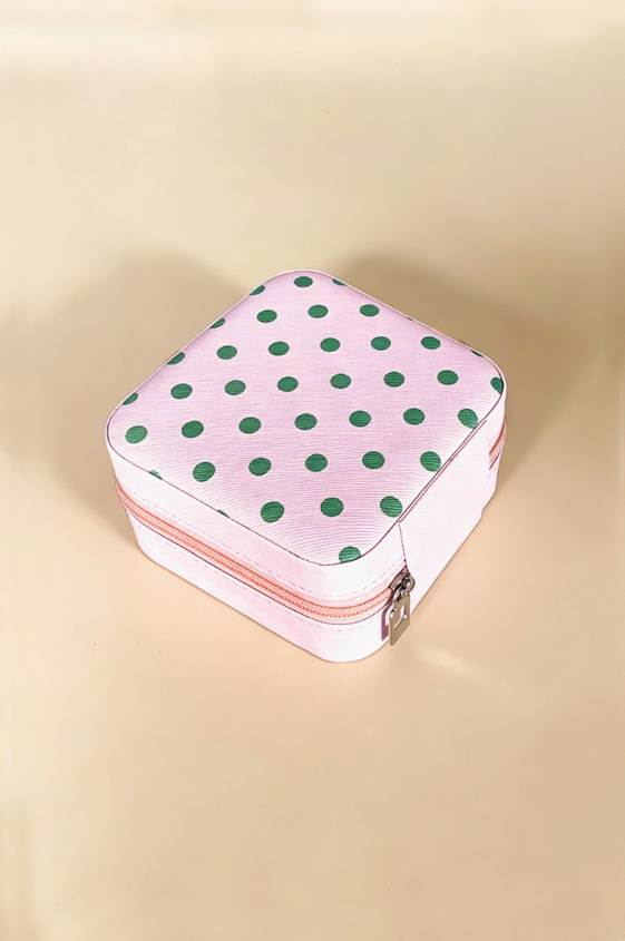 green organizer.png