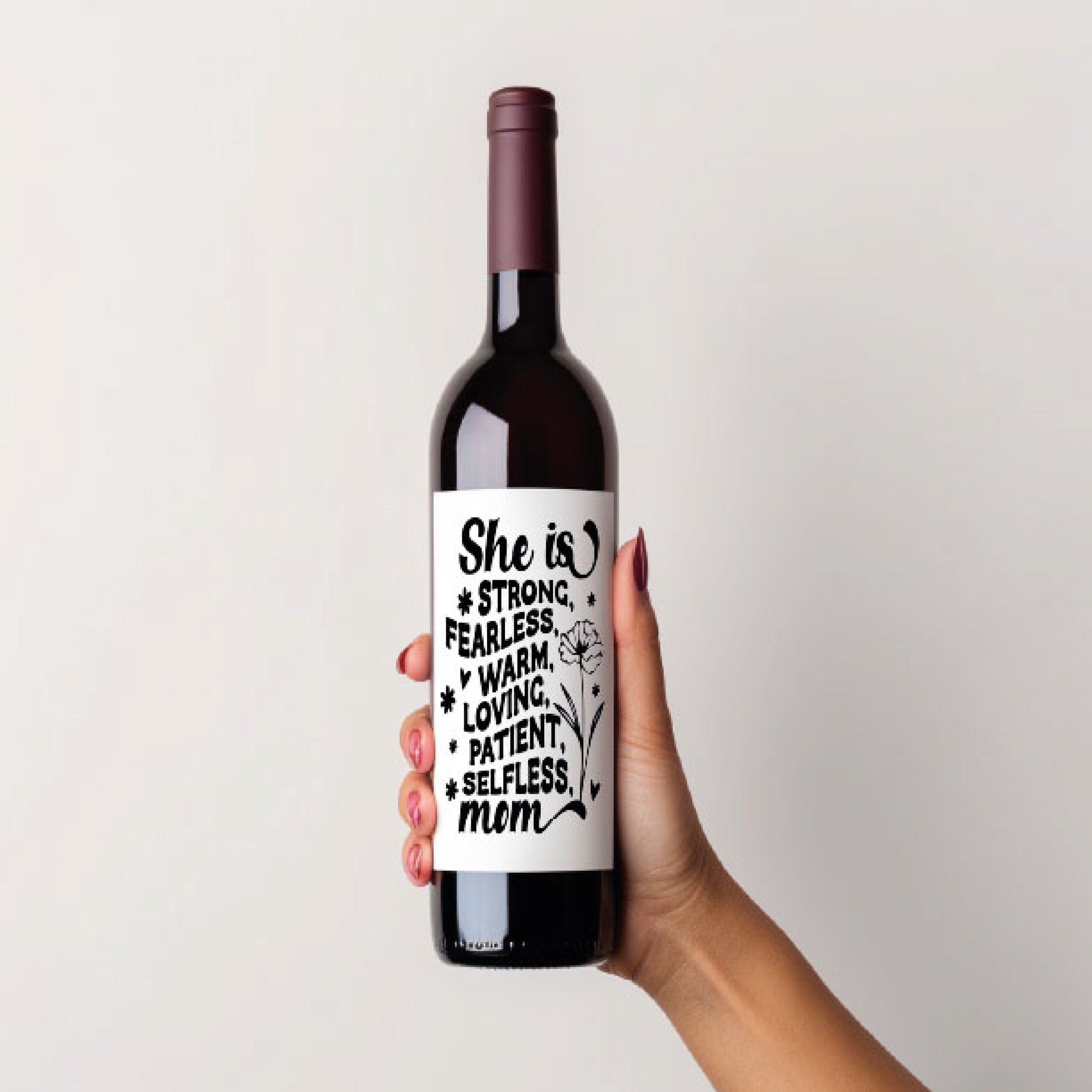 Botella de vino She Is Mom