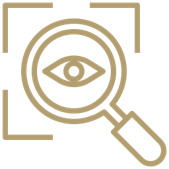 Loupe agrandissant un œil sur un fond noir