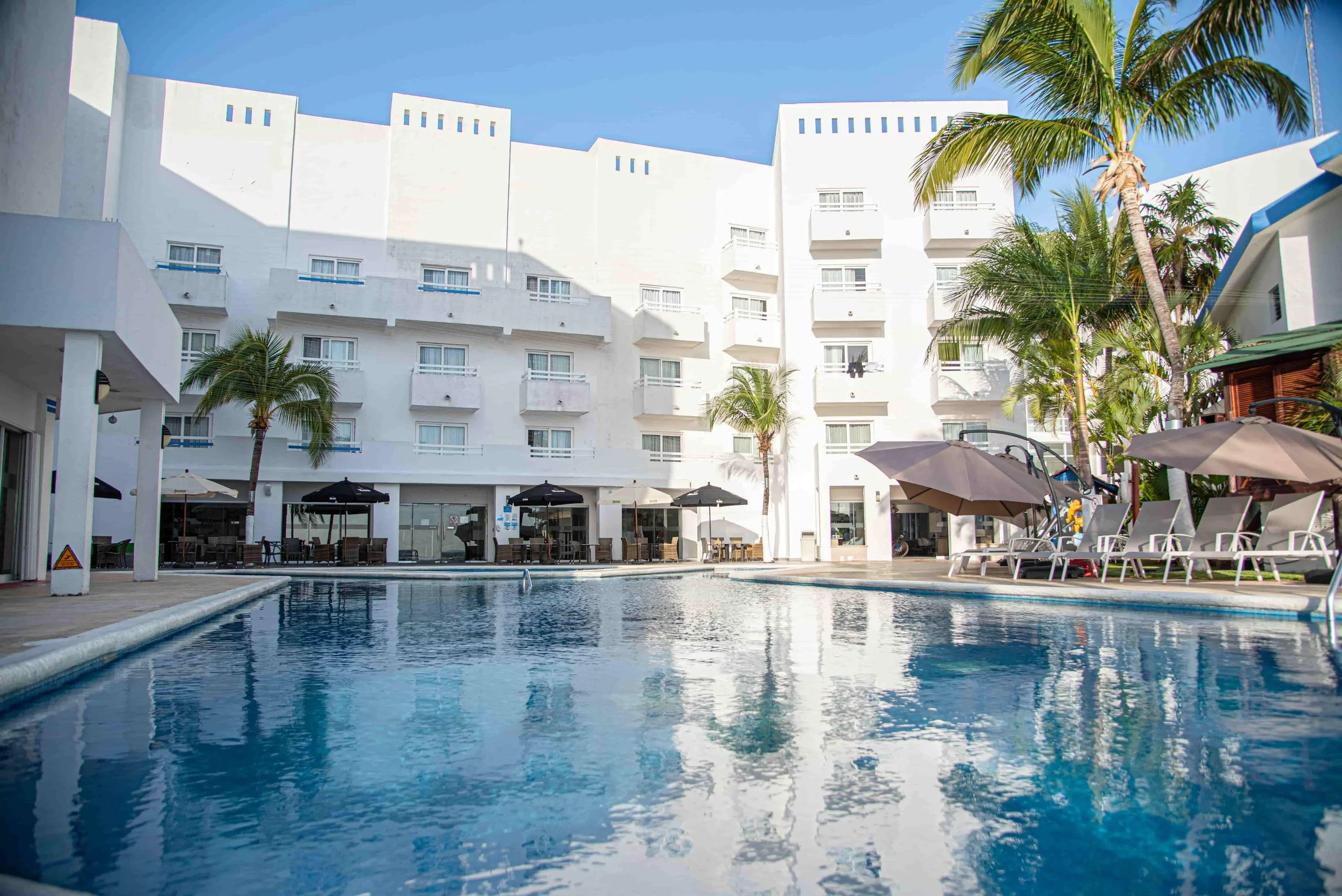 Ocean_view_Cancun_3.jpg