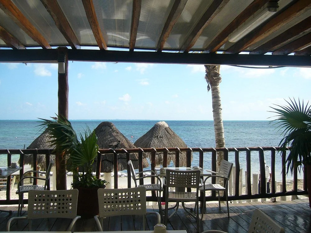 holiday-inn-cancun-arenas (2).jpg