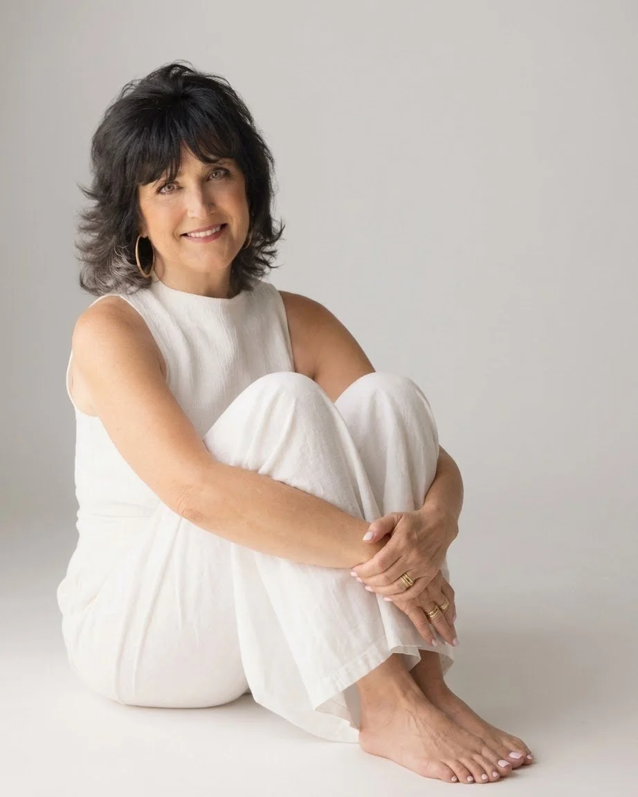 Robin Fox is a comedian, writer, Mahjong enthusiast and cast member of The Mahjong Monologues.