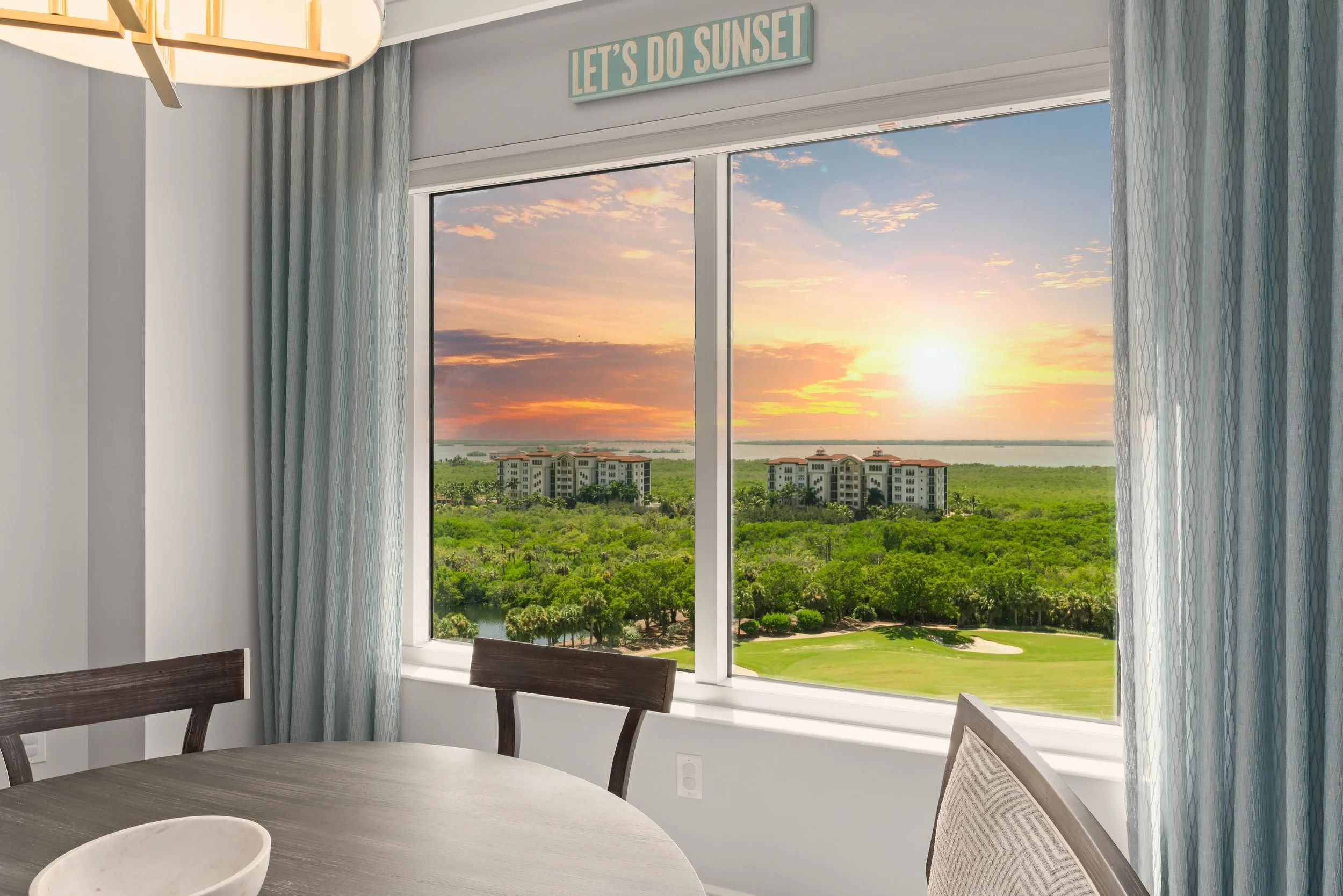 14a Sunset Kitchen Nook 1d copy.jpg