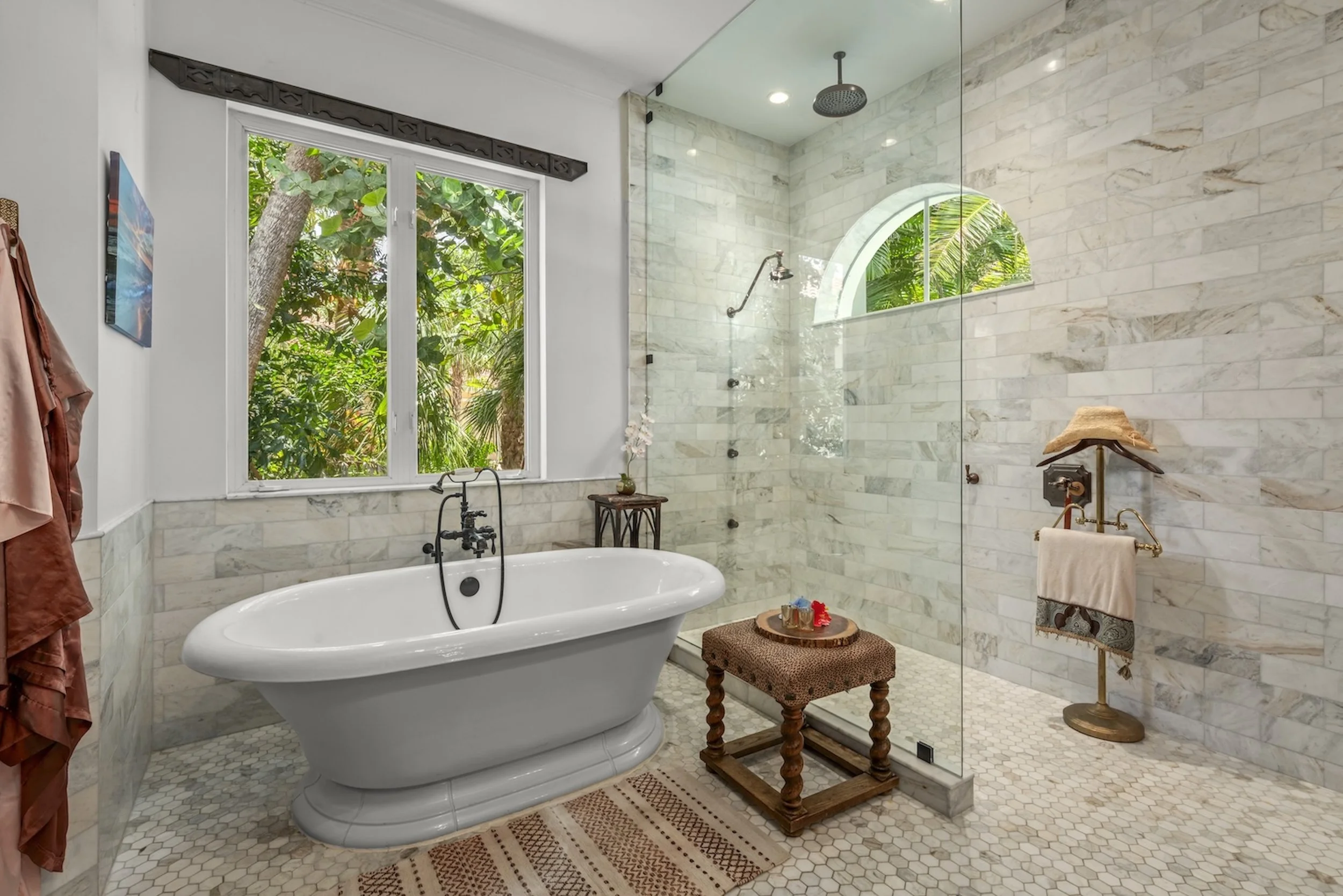 34 Primary Bathroom 1b 2.jpg