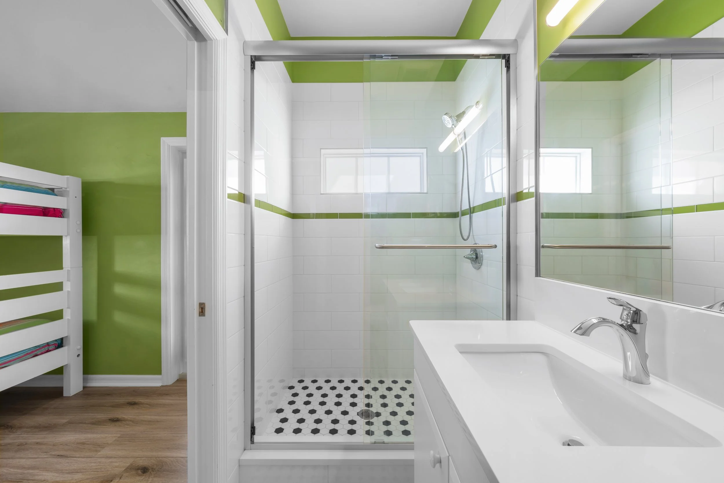 44 Bathroom 2c.jpg