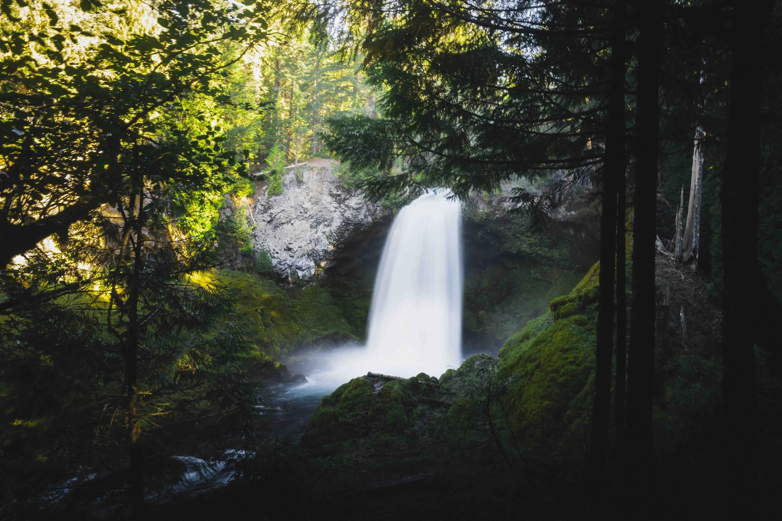 Main waterfall Vertical-2.jpg