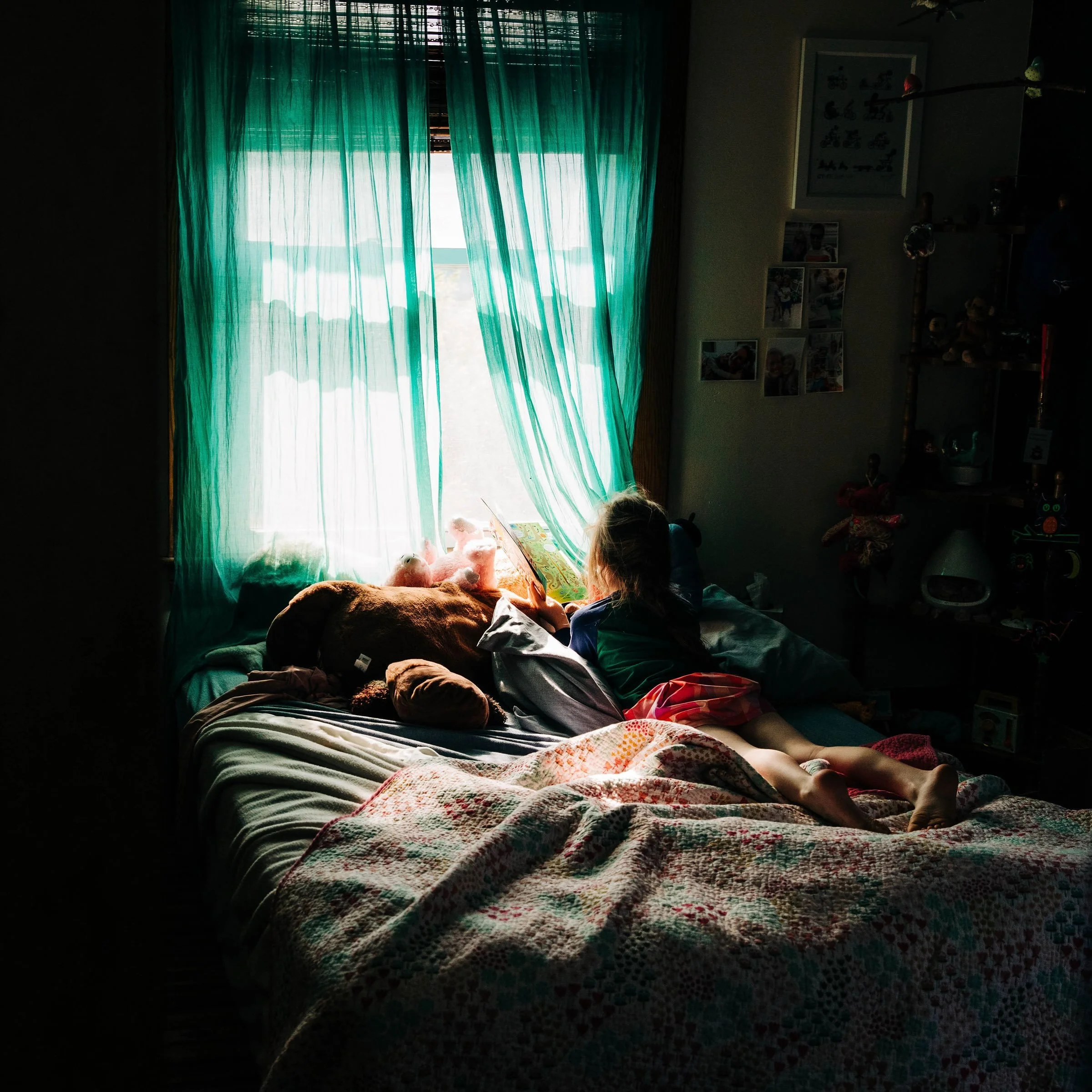There&rsquo;s something about September that makes me want to slow down.

The light changes. The days soften. Summer becomes a memory before we realize it&rsquo;s happening.

Maybe that&rsquo;s why I&rsquo;ve been thinking about photographs lately.


