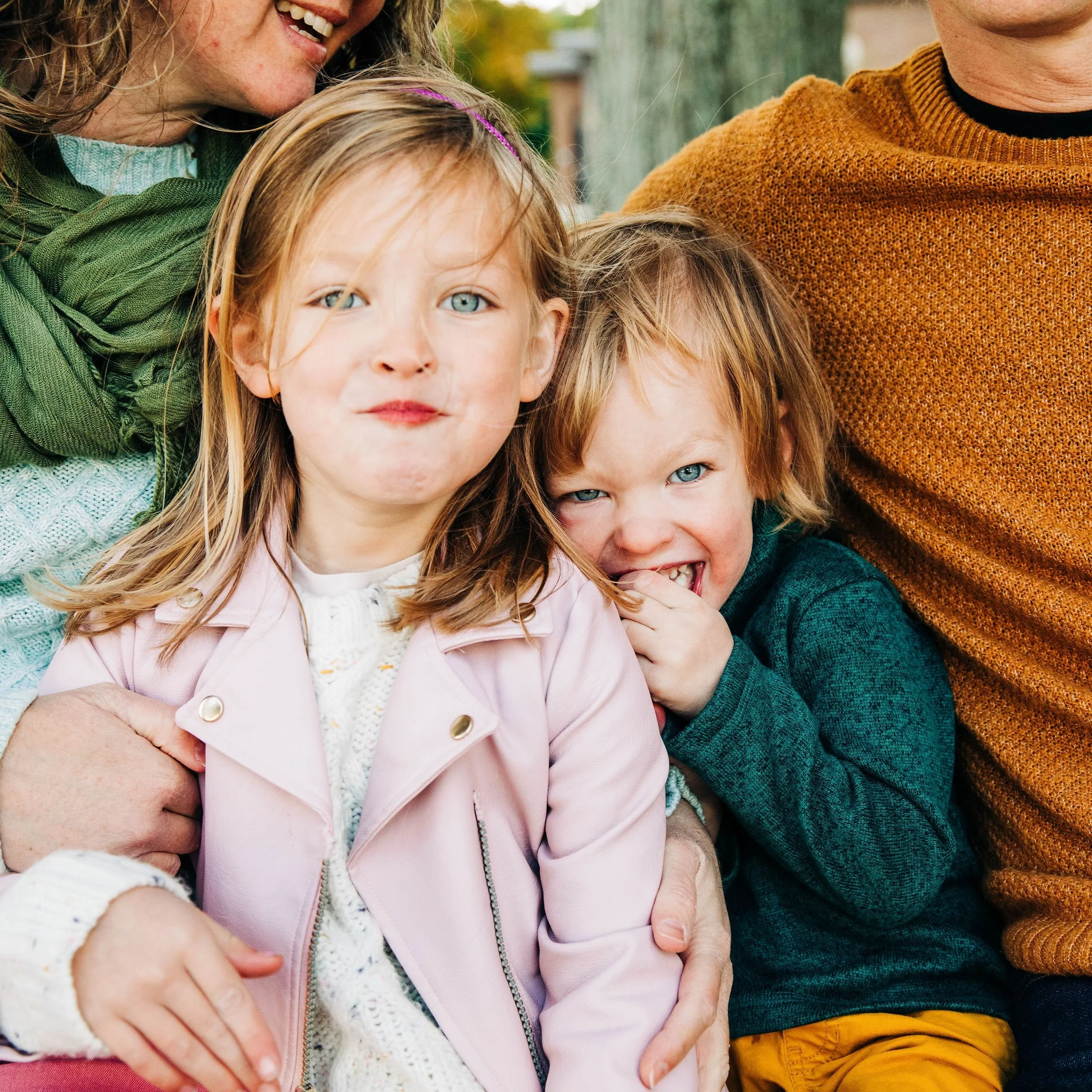 Okay, my page is officially open 🫣 😍

Fall mini sessions are now open to everyone, and I&rsquo;m so excited to get these on the calendar.

I&rsquo;m especially looking forward to seeing some familiar faces again&mdash;and meeting some new ones!

If