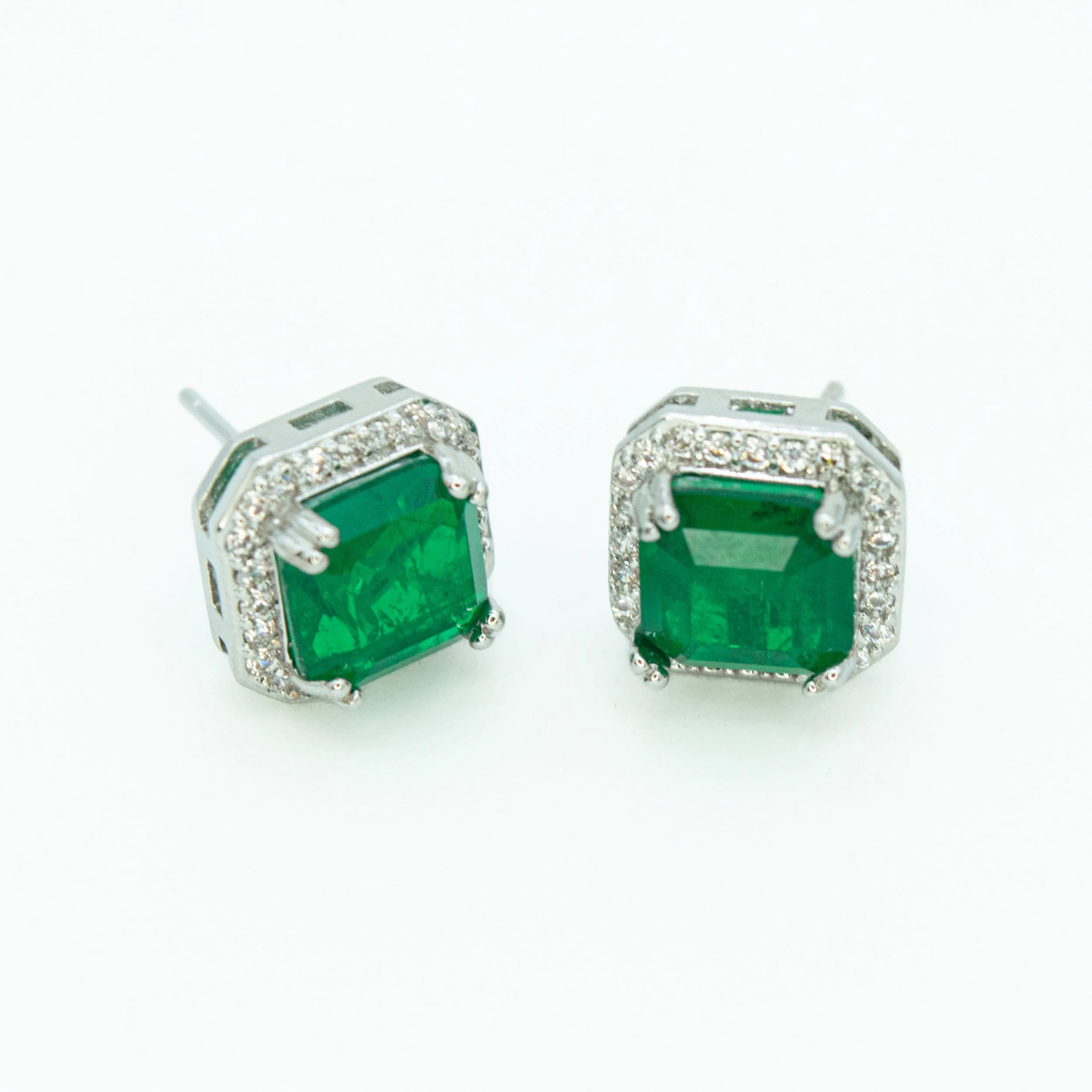 Aretes Halo Verdes
