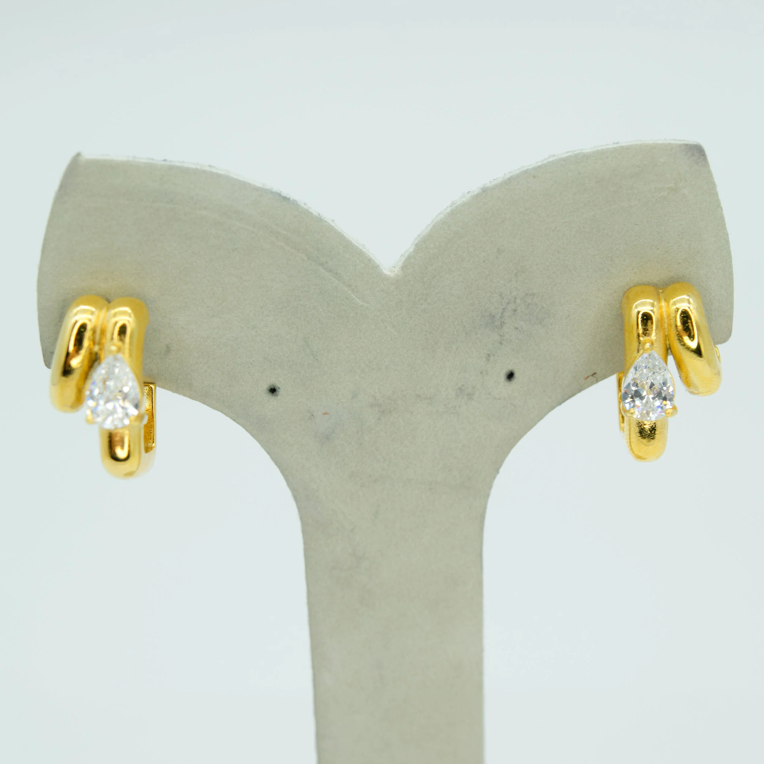 Aretes Elyra