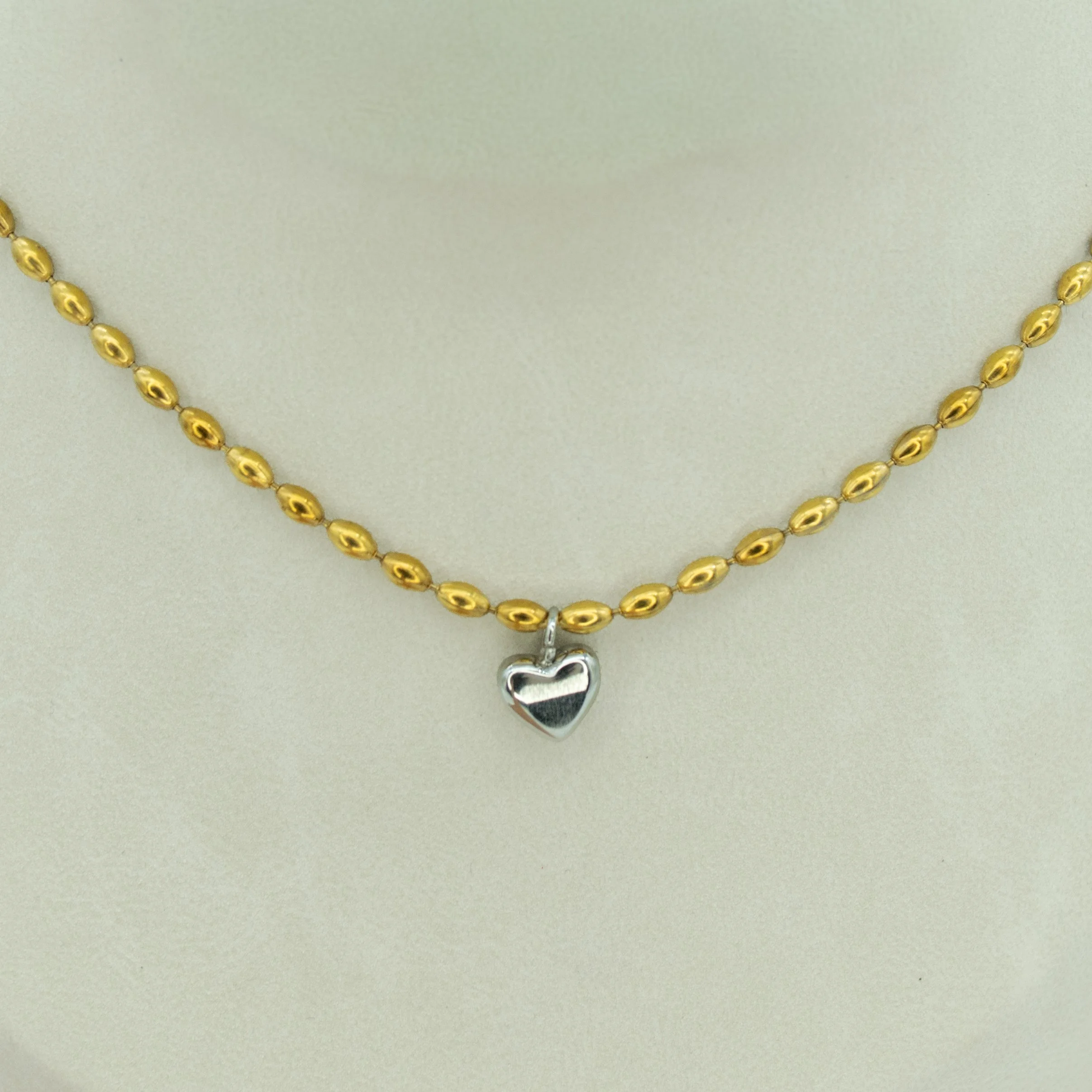 Collar Gotero