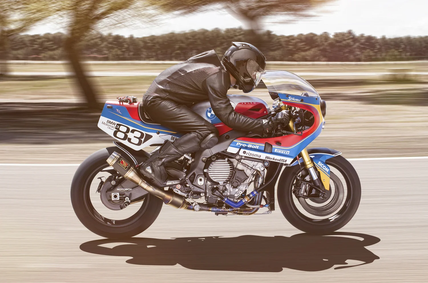 P90217357-2_highRes_bmw-s-1000-rr-2016-c.jpg.webp