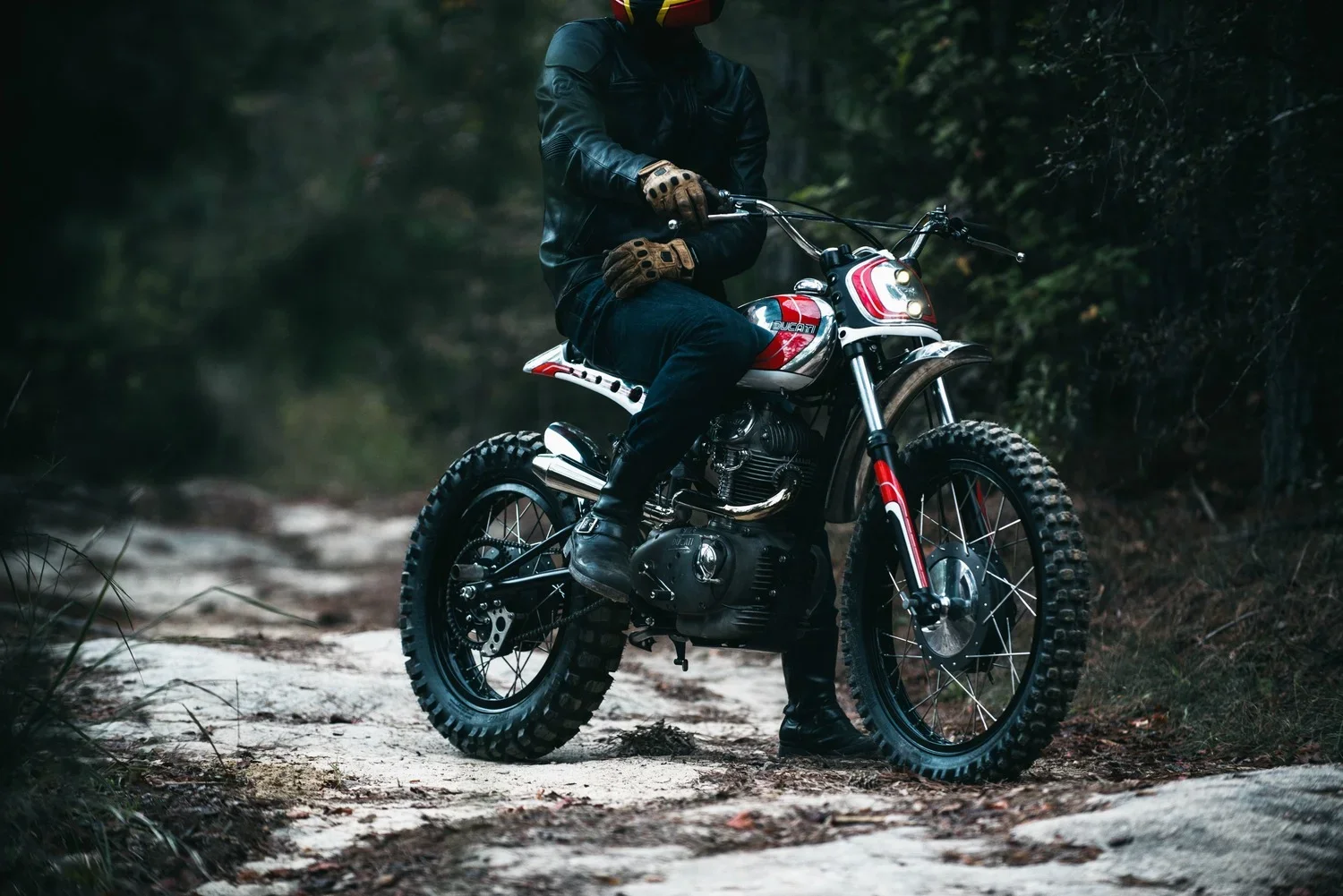 FullerMoto_SuperDuc-2.jpg.webp