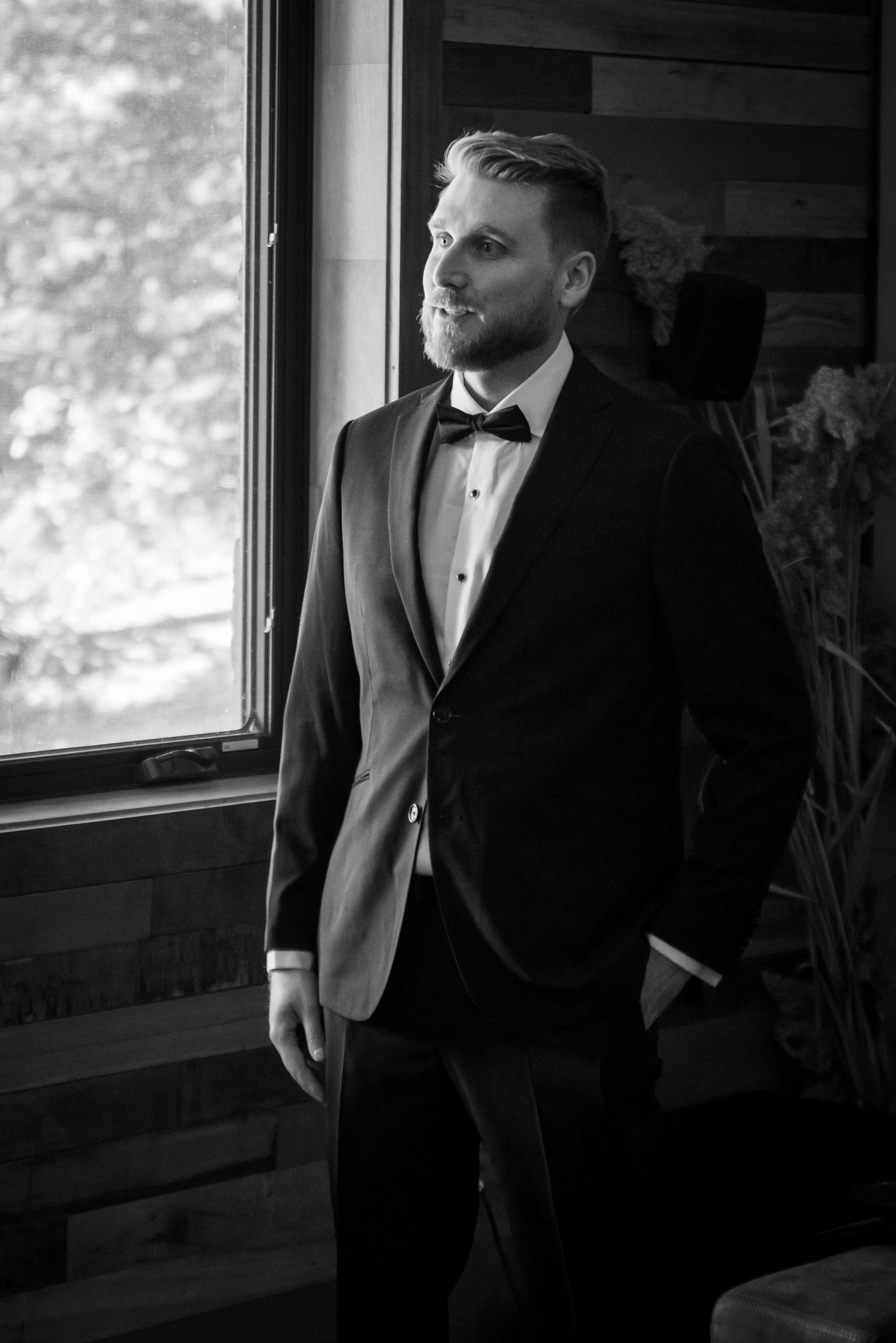 WeddingBW-4.jpg