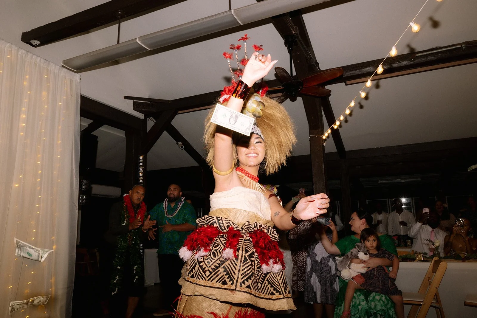 ELECIA & MATTHEW DANCEFLOOR-70.jpg