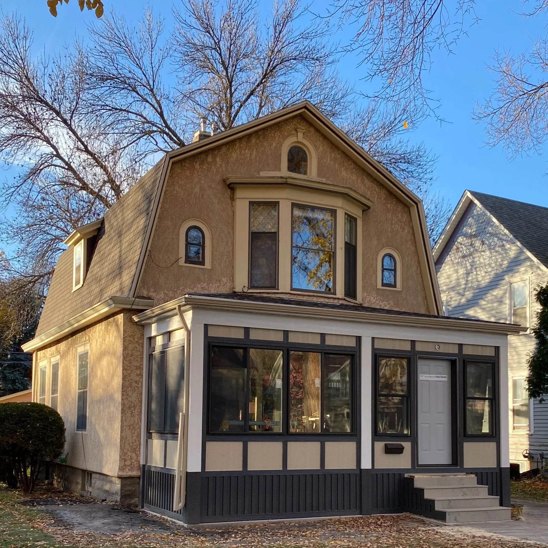 3 Seasons Porch