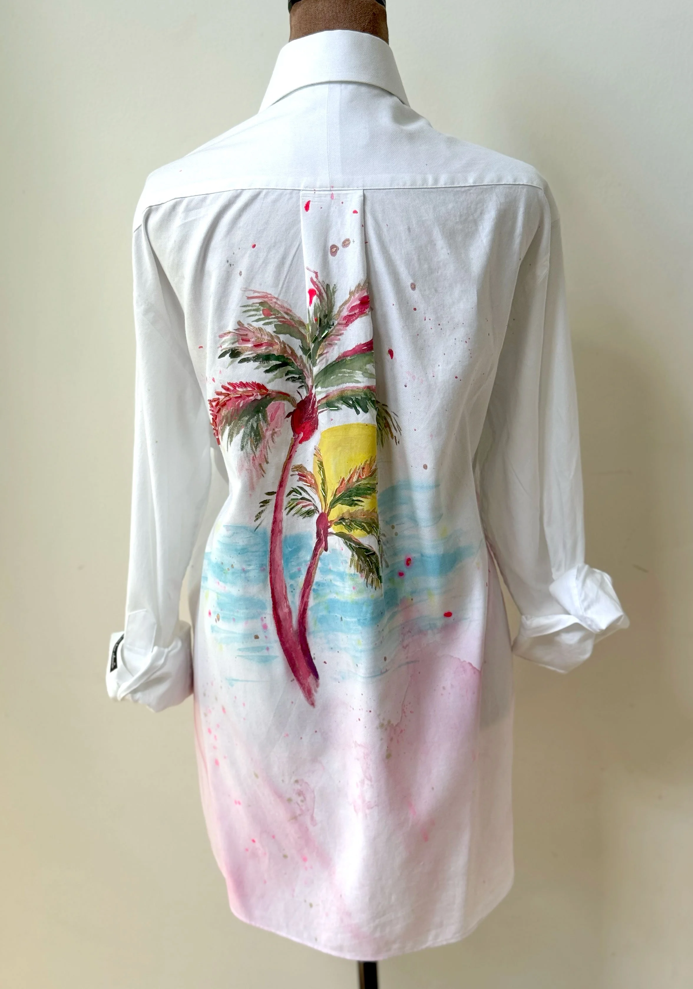 palm-trees-white-form-back.jpg