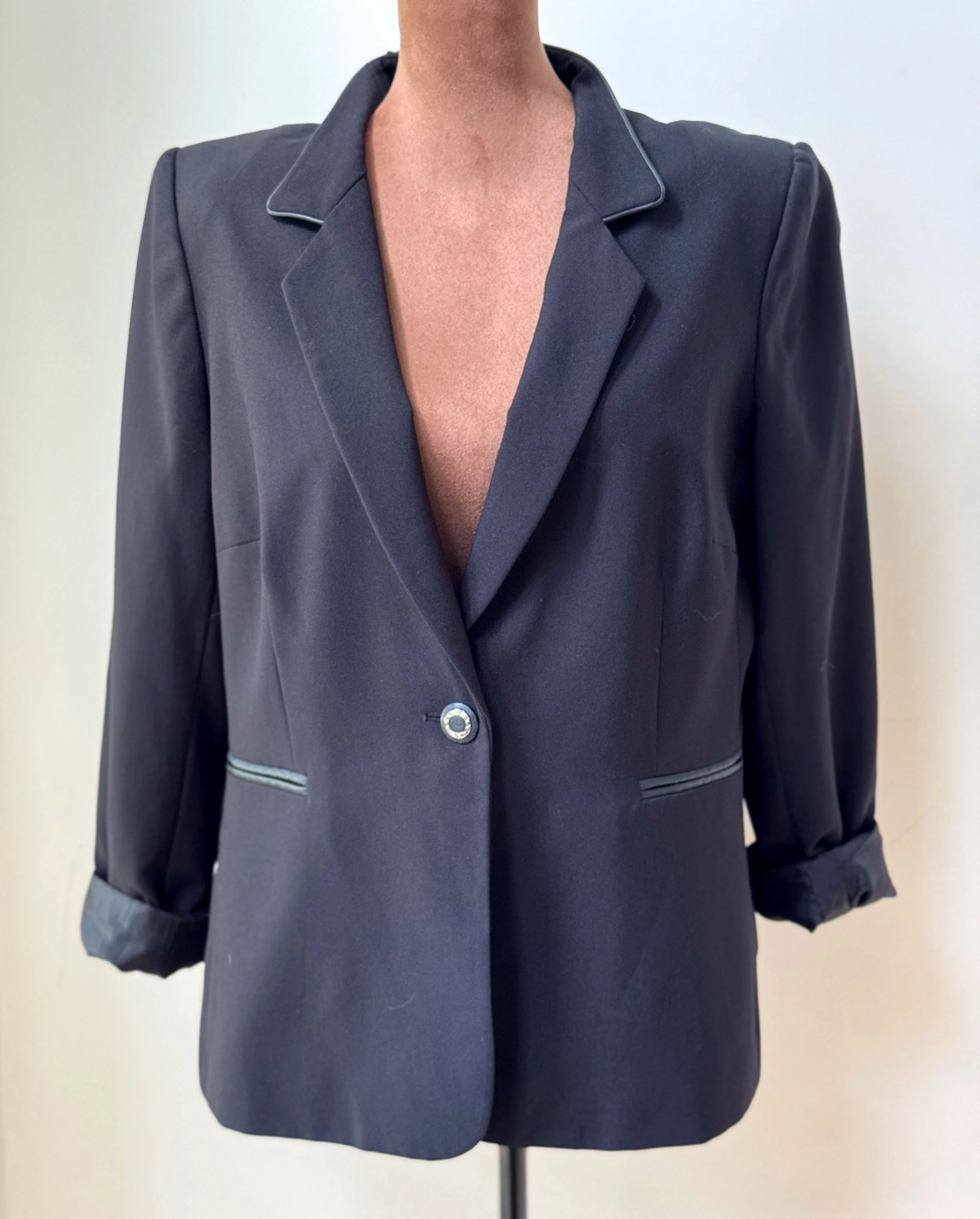 blazer-brittany-front-form.jpg