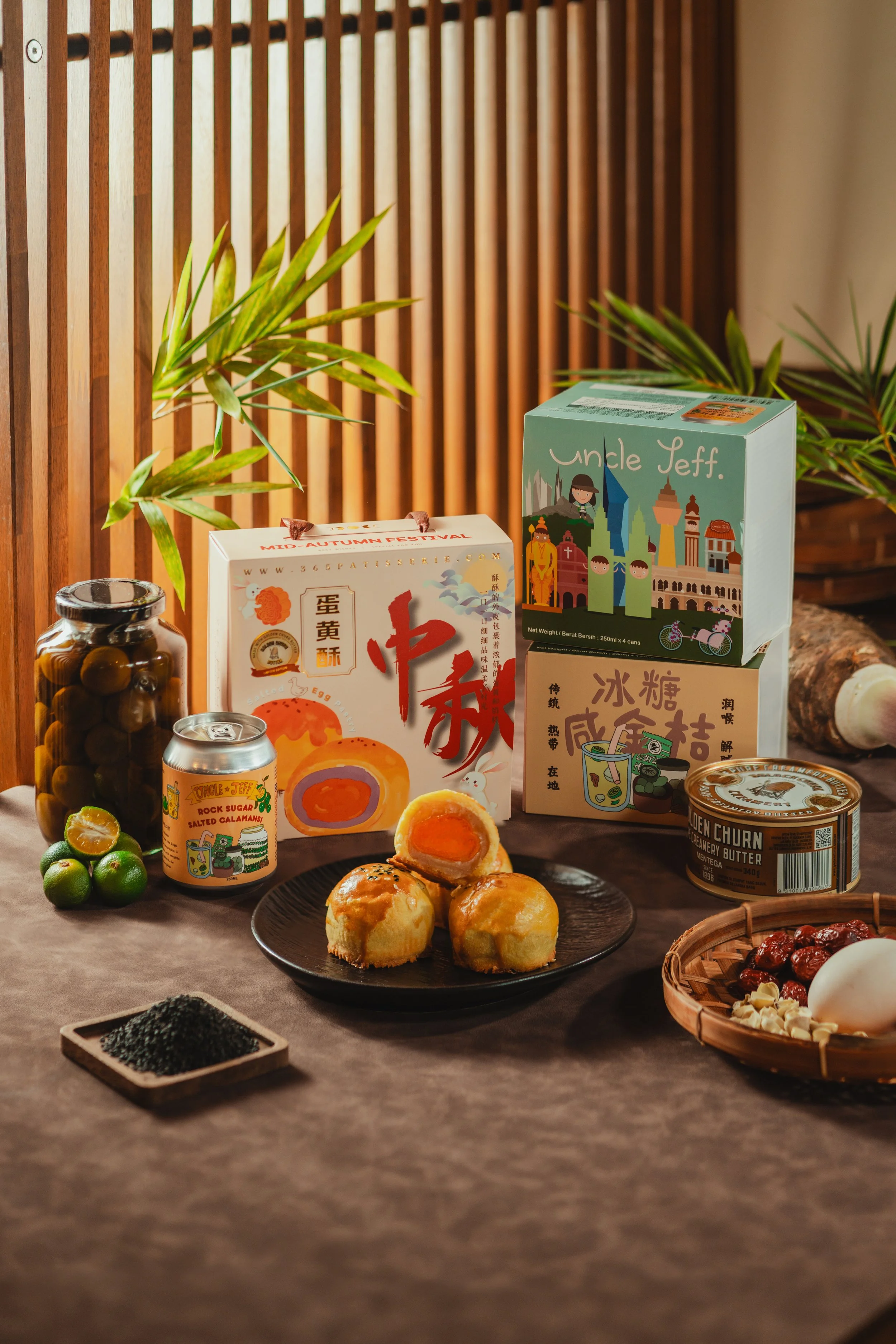 Golden Churn Shanghai Mooncake 4 in 1