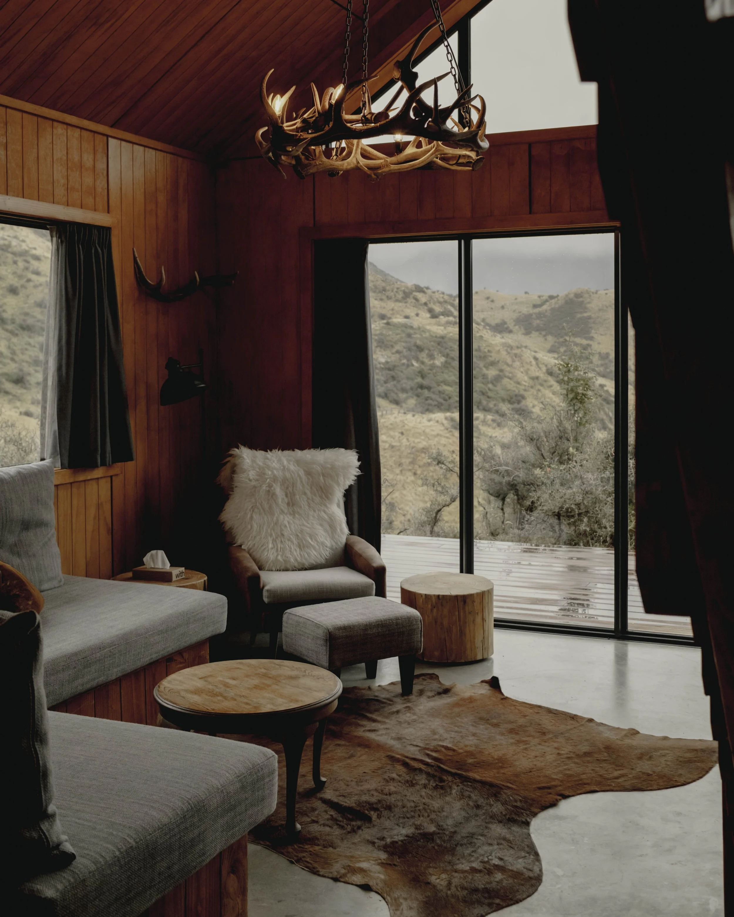 TempleCabins_CodyandElly-28.jpg