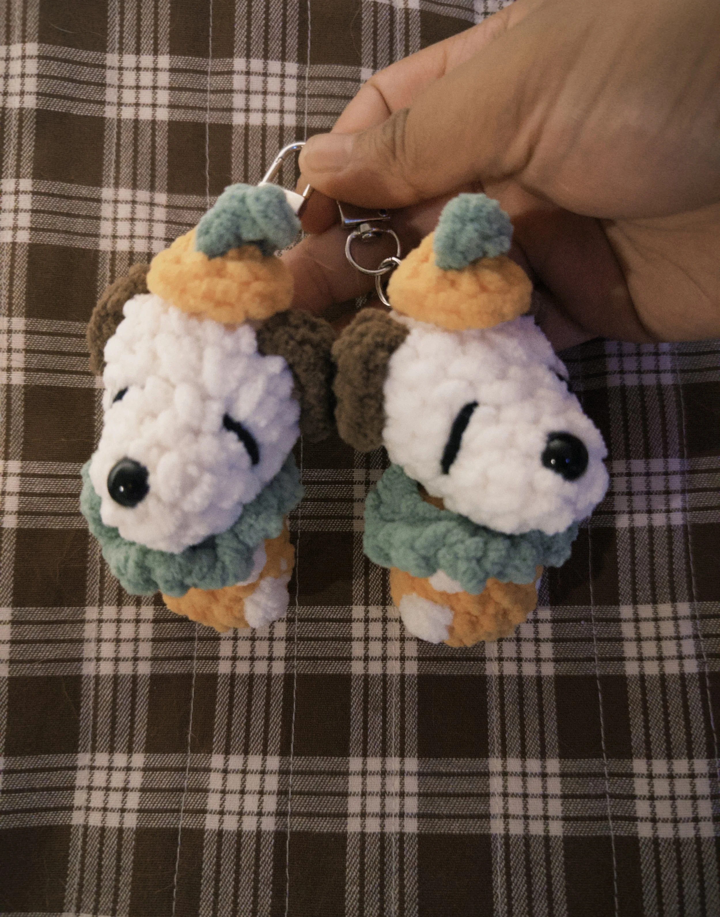pumpkin pup keychain