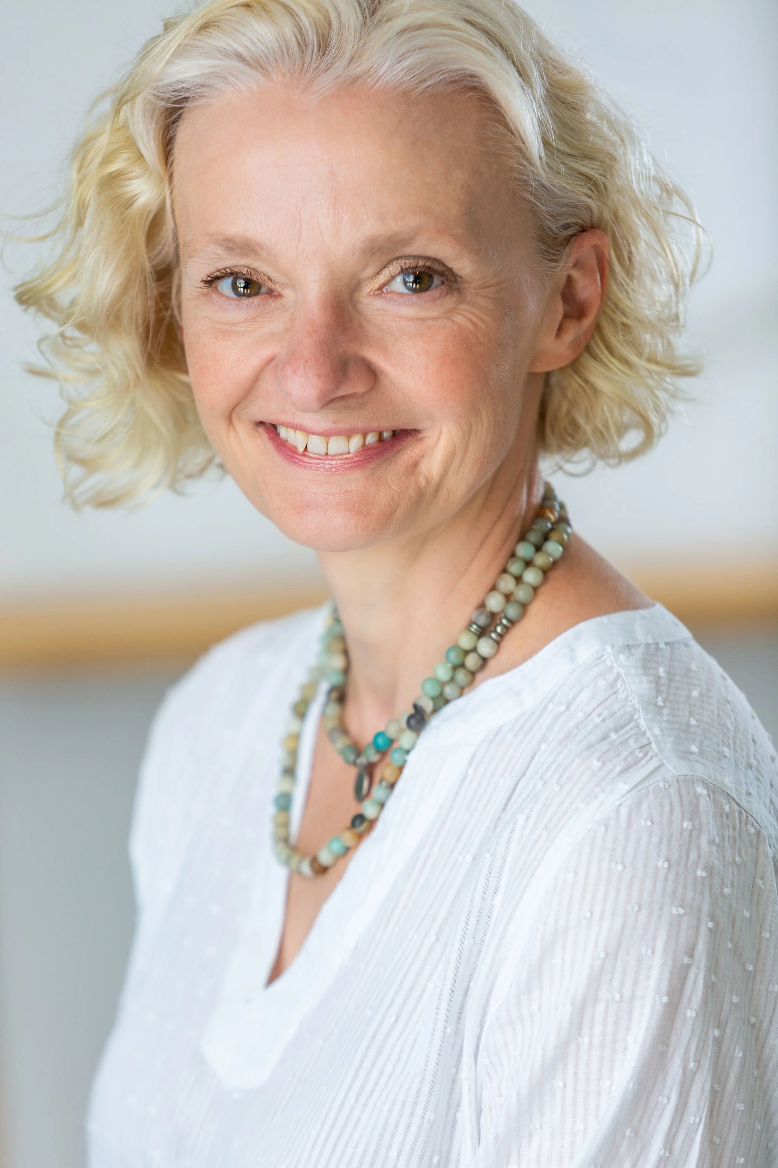 Beth Rutherford, Author