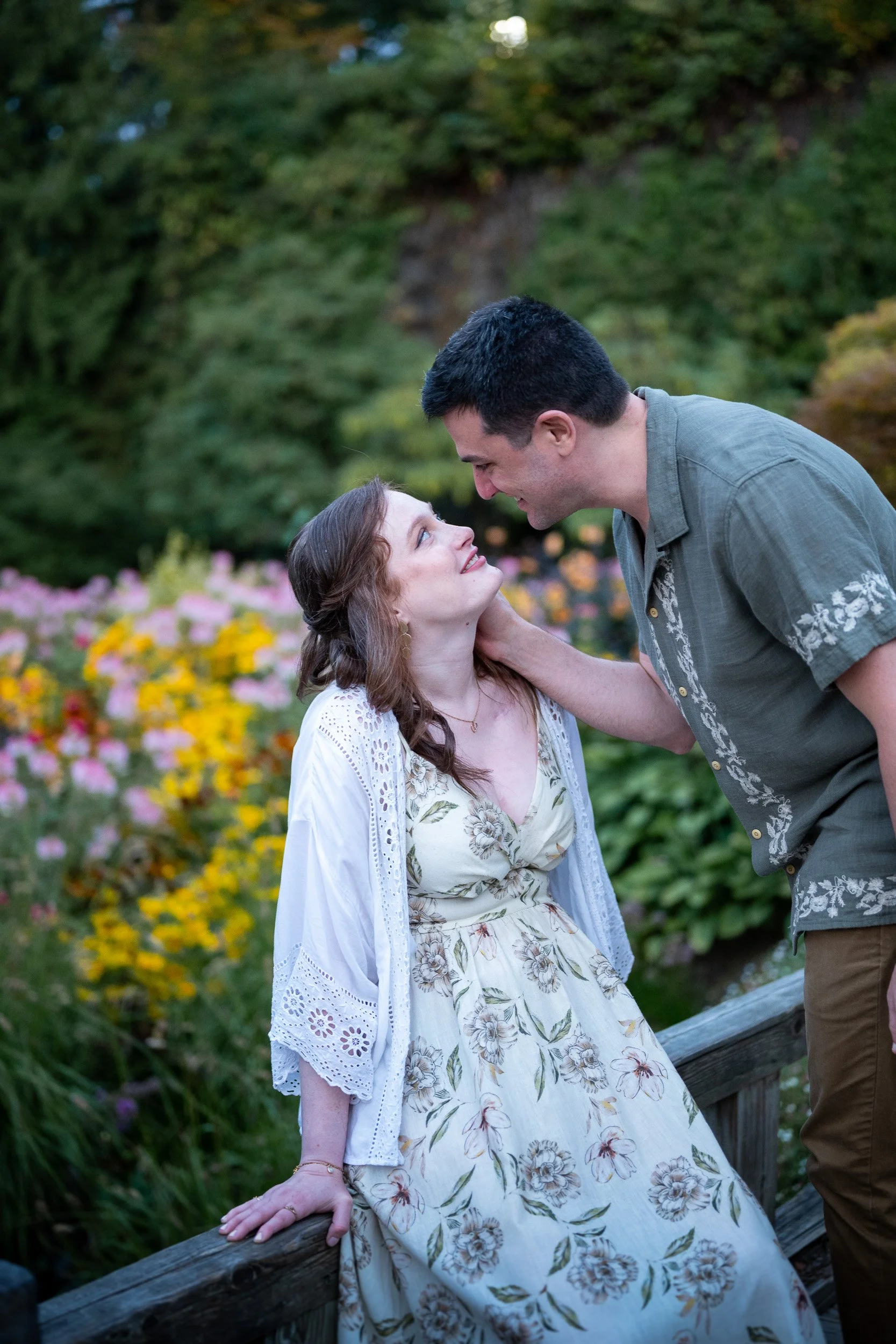 QueenElizabethPark_Engagement_Photographer-0088.jpg
