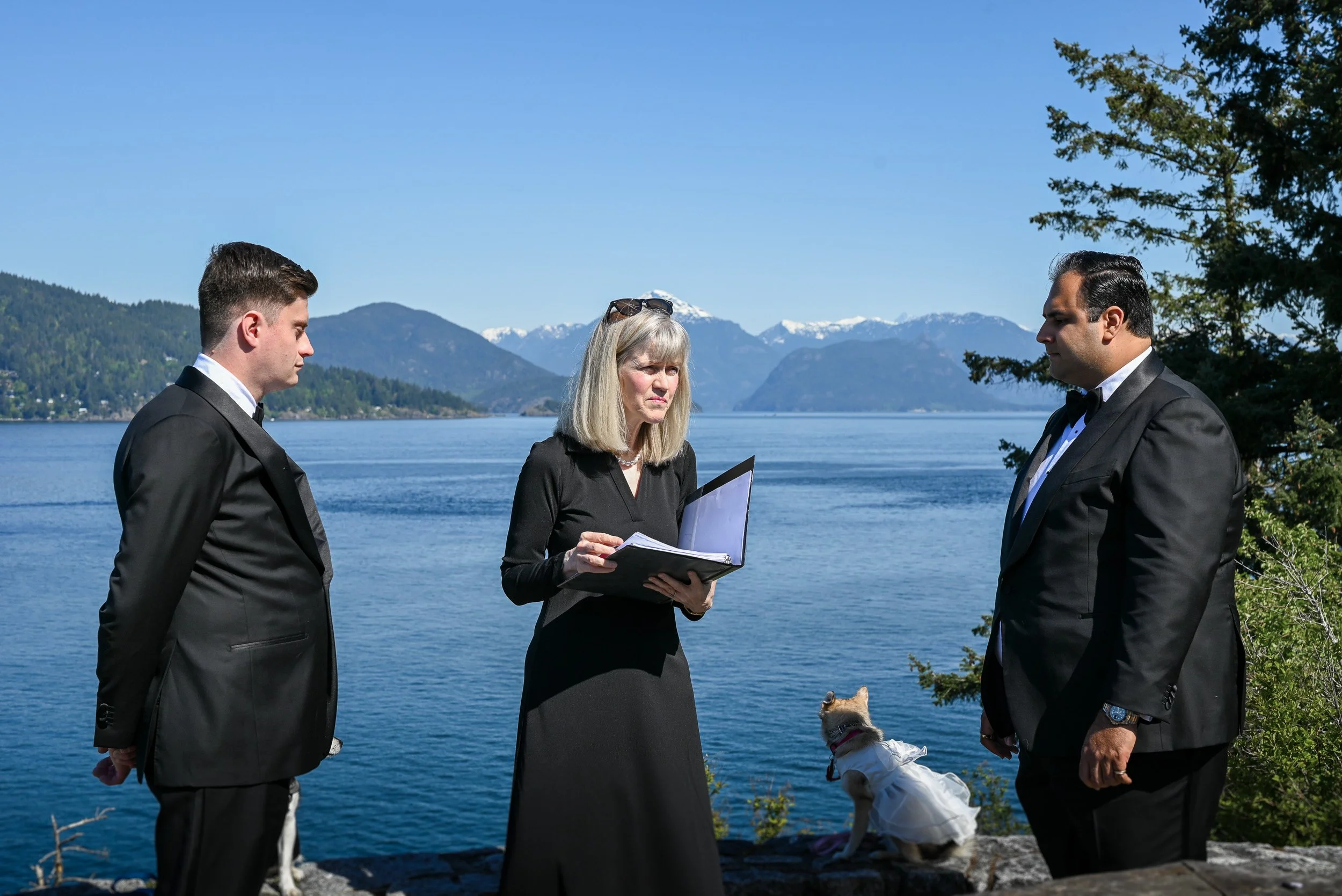 Whytecliff_Park_MicroWedding_Elopement-0039.jpg
