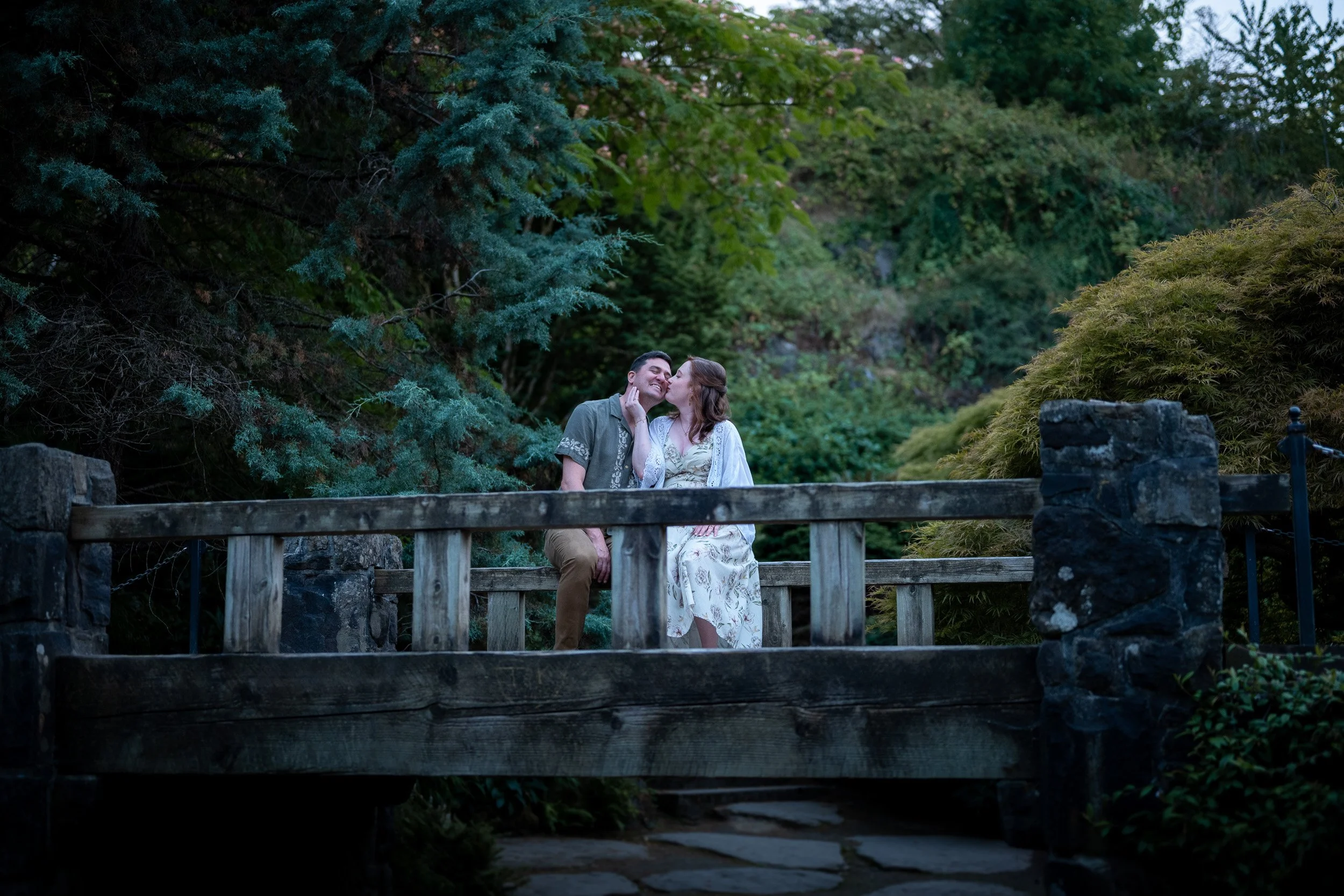 QueenElizabethPark_Engagement_Photographer-0079.jpg