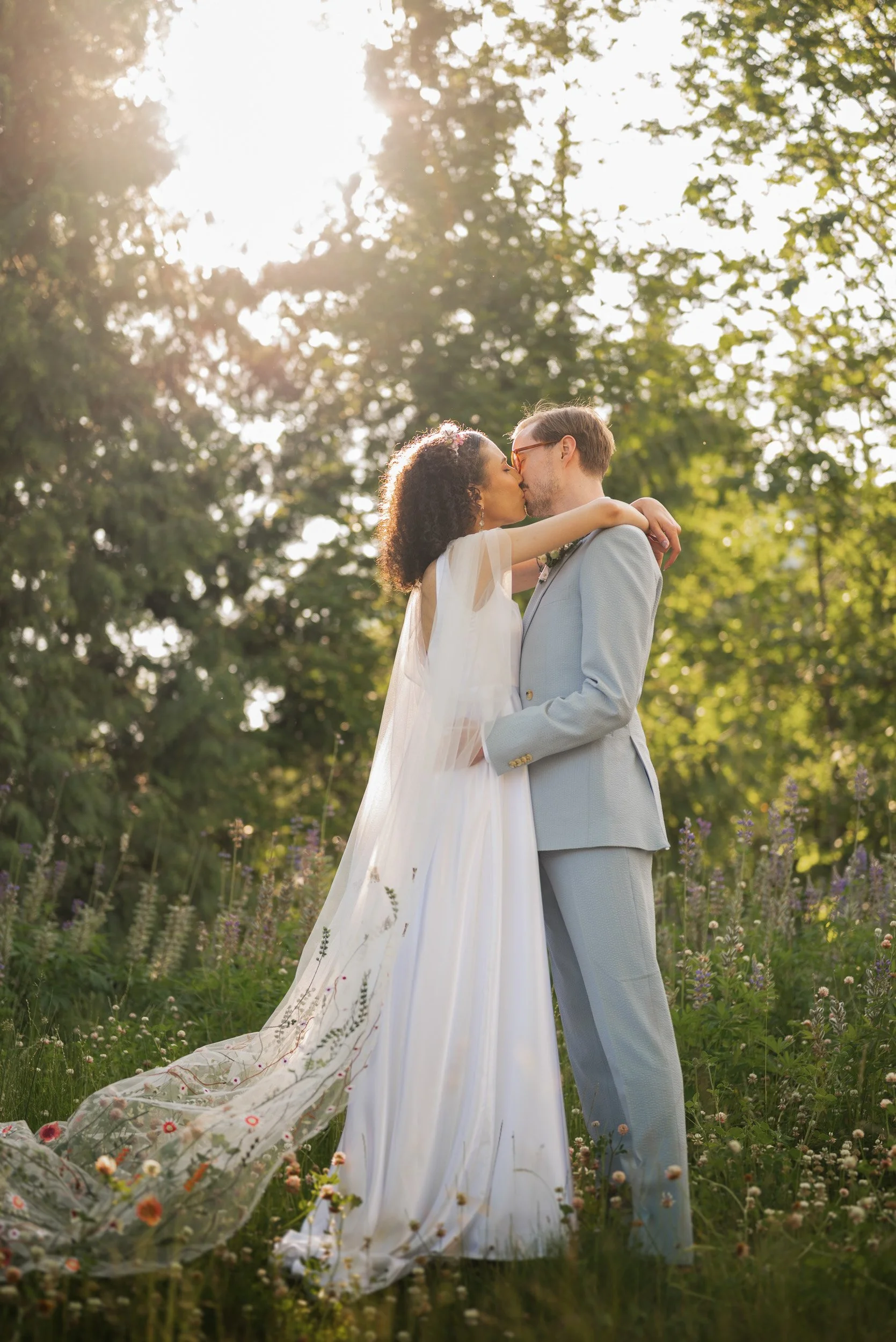 Seymour_GolfandCountryClub_Wedding-0208.jpg