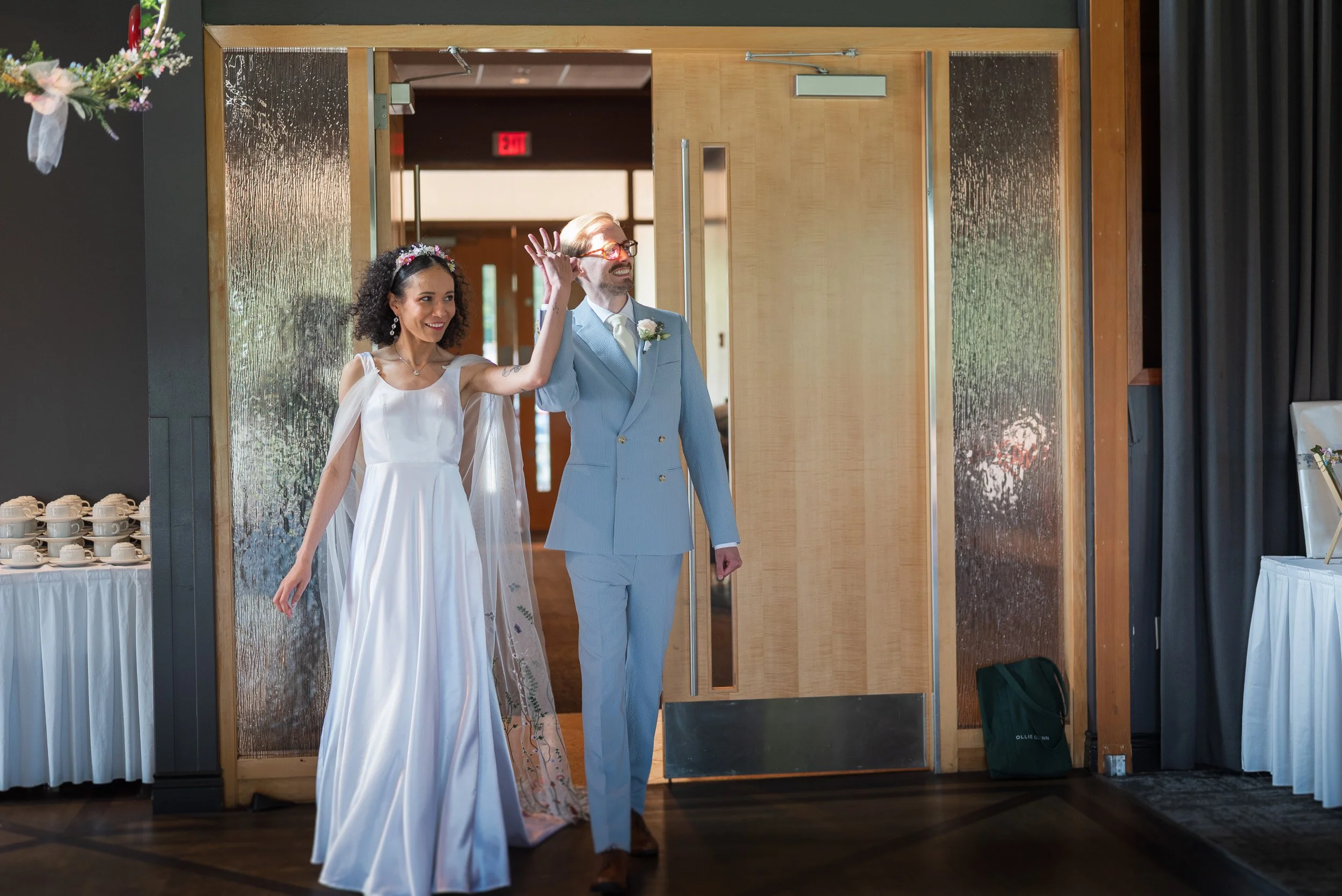Seymour_GolfandCountryClub_Wedding-0214.jpg