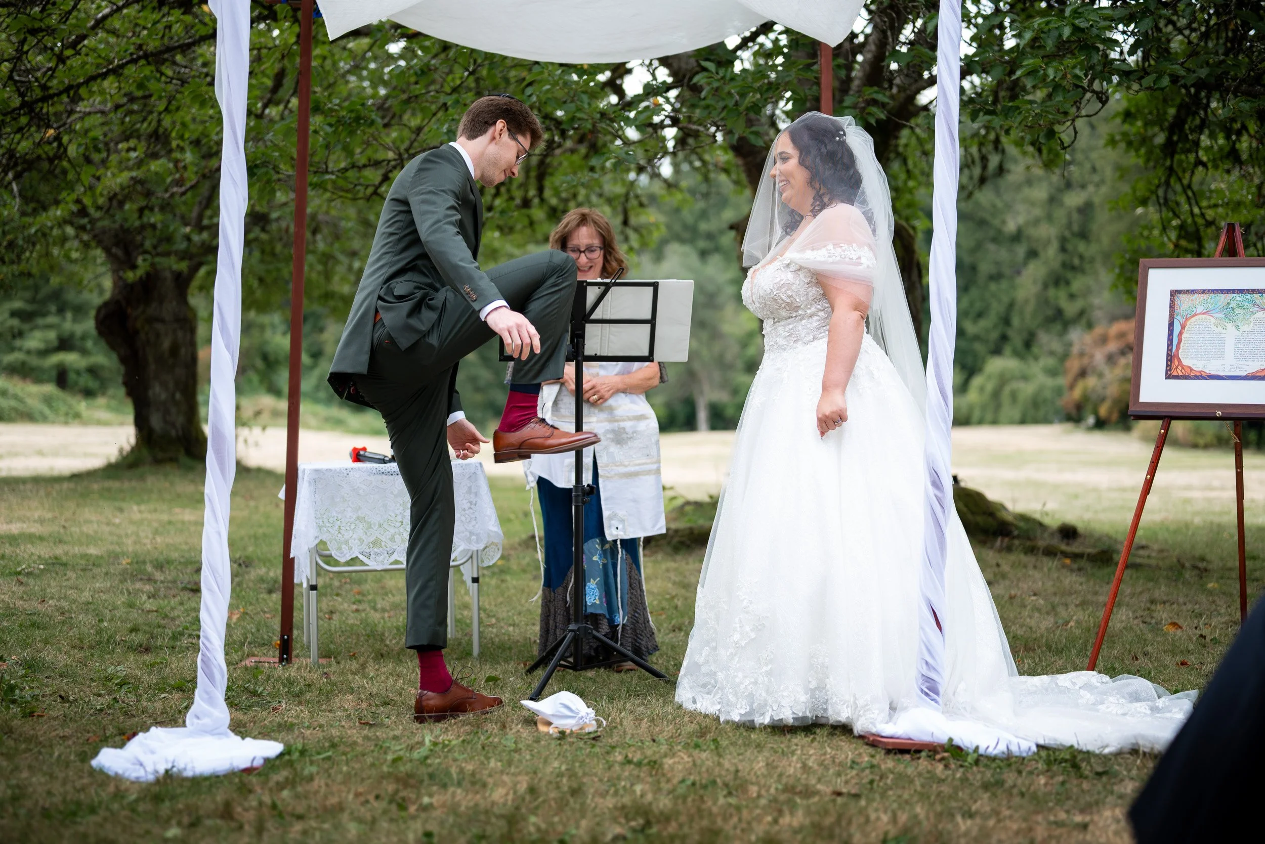 QueenElizabethPark_Wedding_C-0117.jpg