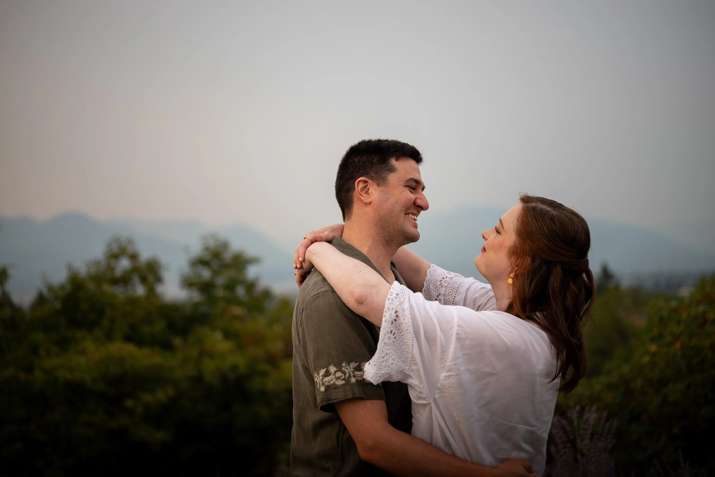 QueenElizabethPark_Engagement_Photographer-0094.jpg