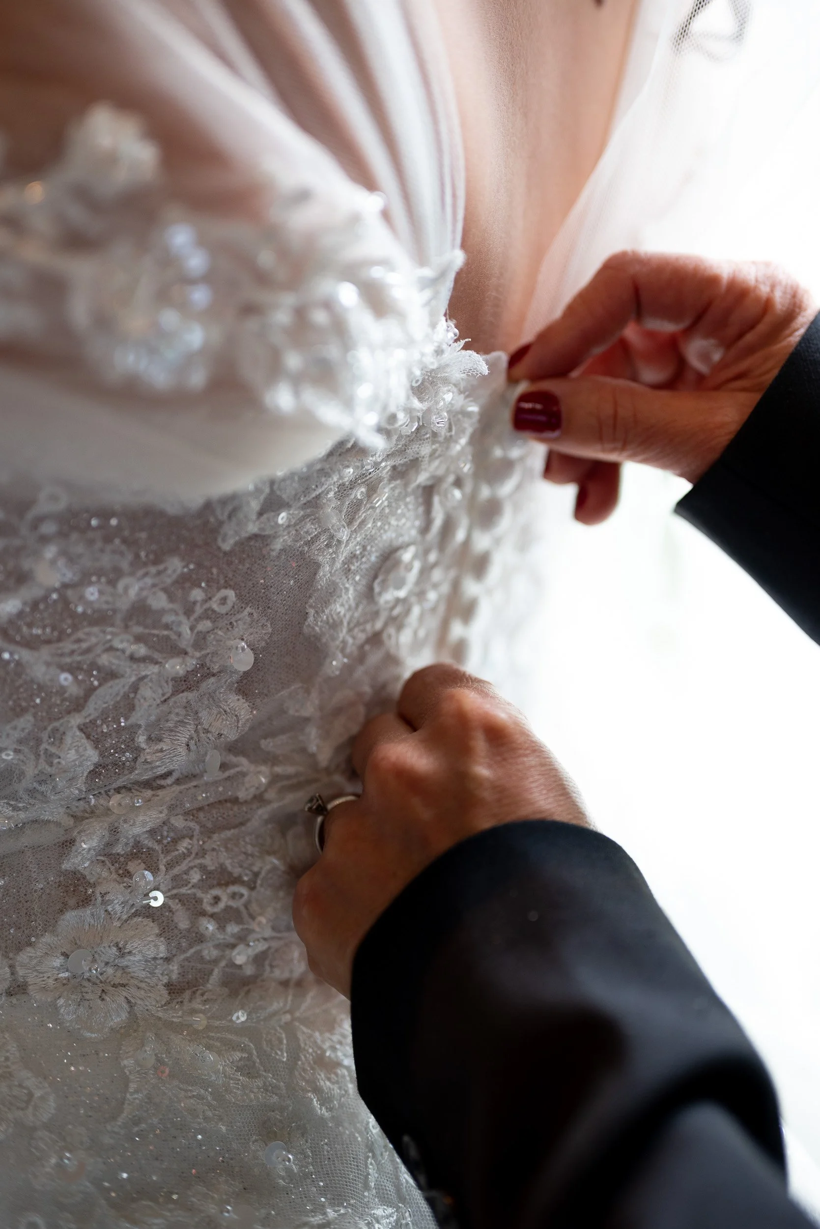 QueenElizabethPark_Wedding_GR2-0005.jpg