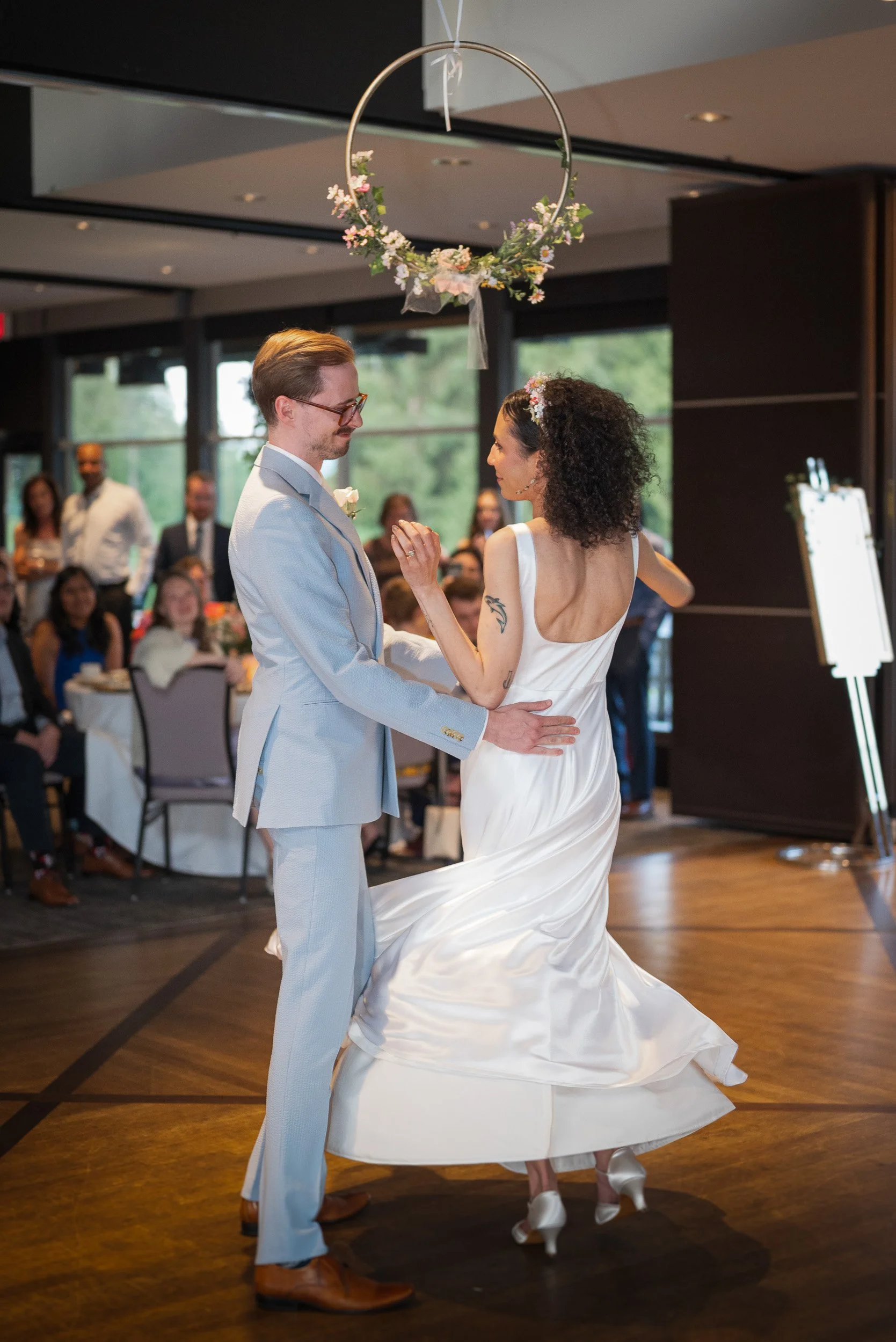 Seymour_GolfandCountryClub_Wedding-0379.jpg