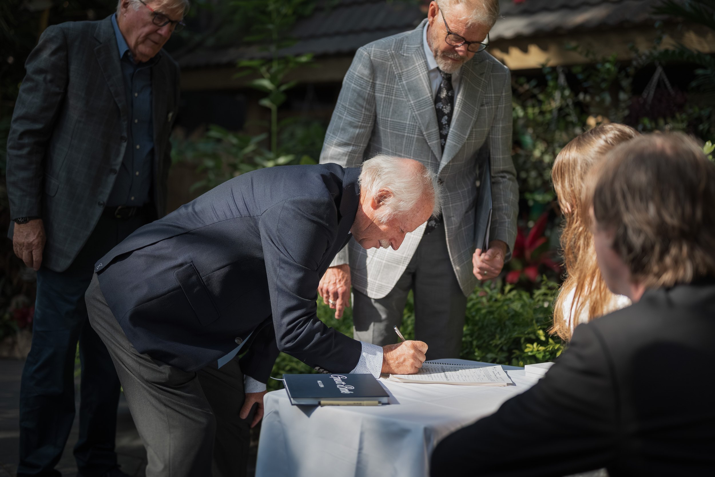 Bloedel_Conservatory_Wedding_Photographer-0070.jpg