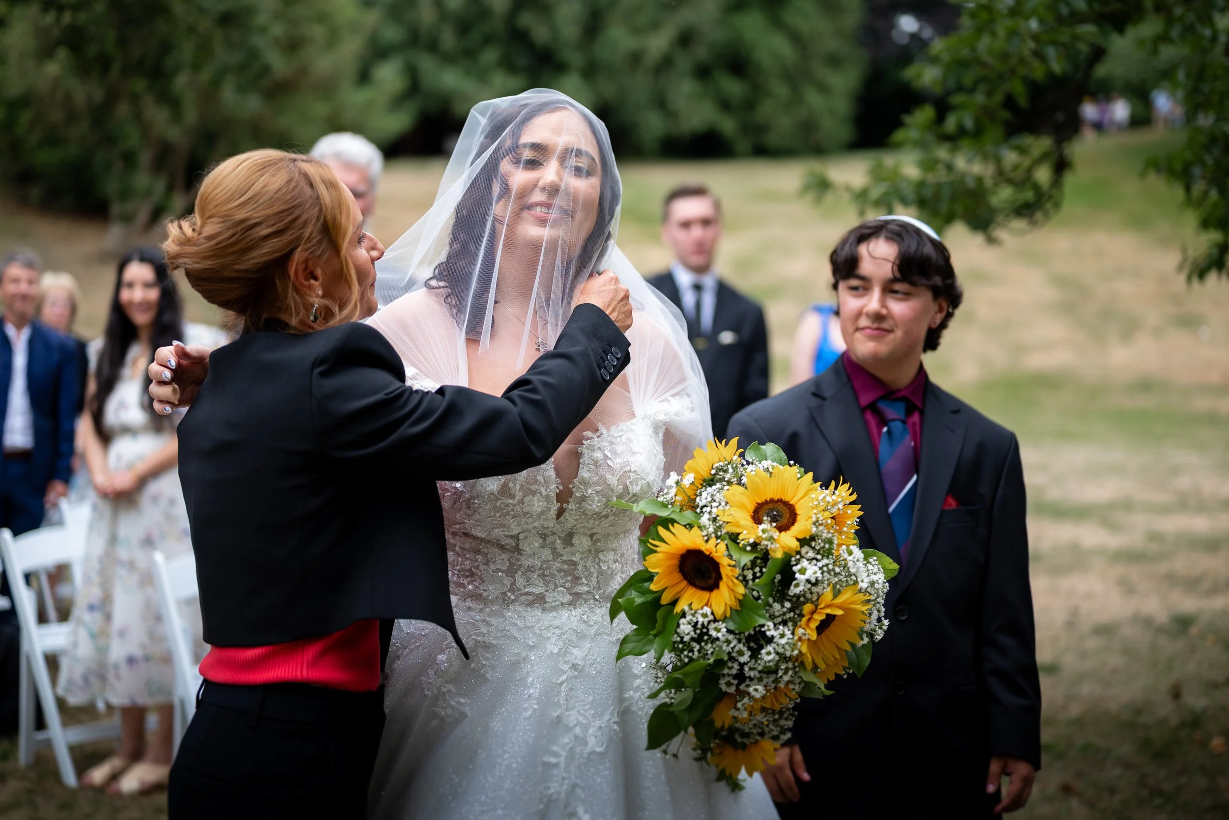 QueenElizabethPark_Wedding_C-0015.jpg