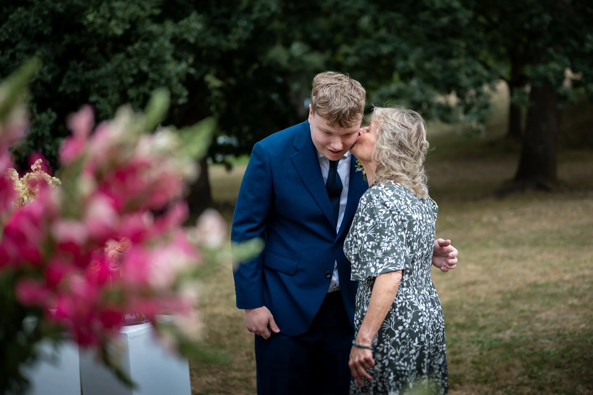 QueenElizabethParkWedding_C-0010.jpg