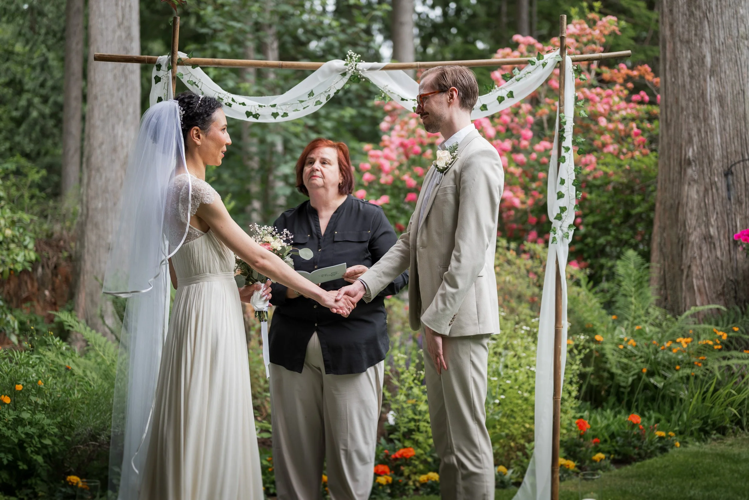 VancouverMicroWedding-0067.jpg